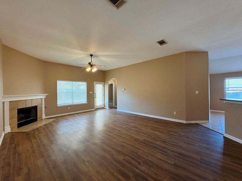 145 Amber Ash Dr, Kyle, TX 78640