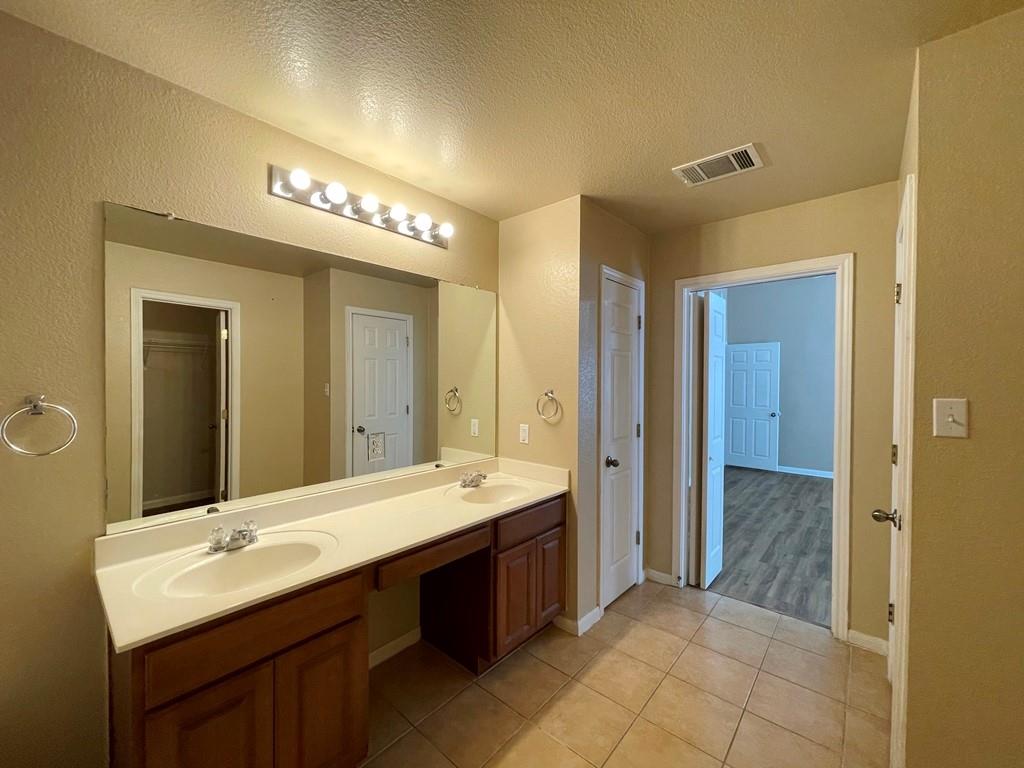 145 Amber Ash Dr, Kyle, TX 78640