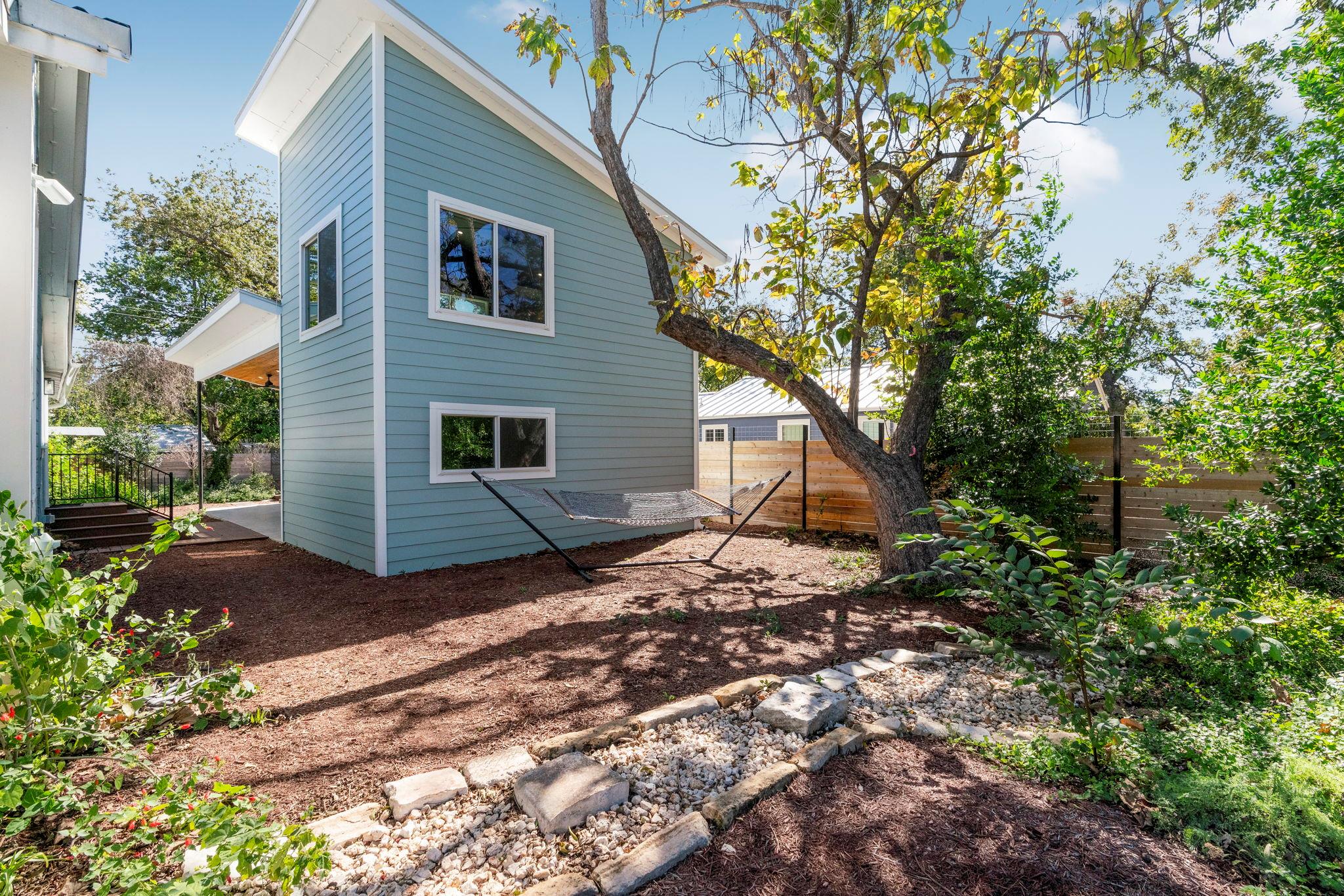 829 Gullett St, Austin, TX 78702