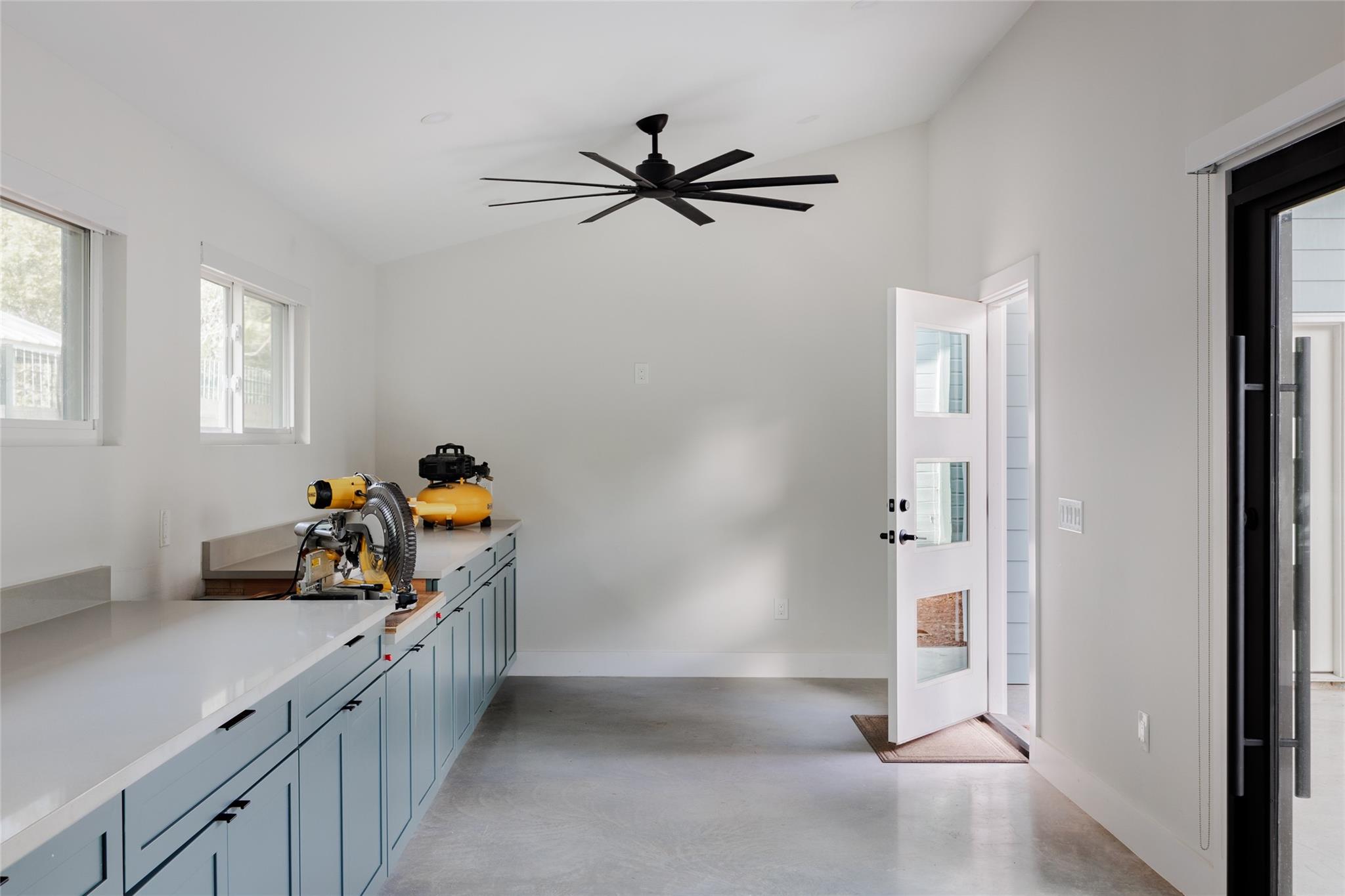 829 Gullett St, Austin, TX 78702