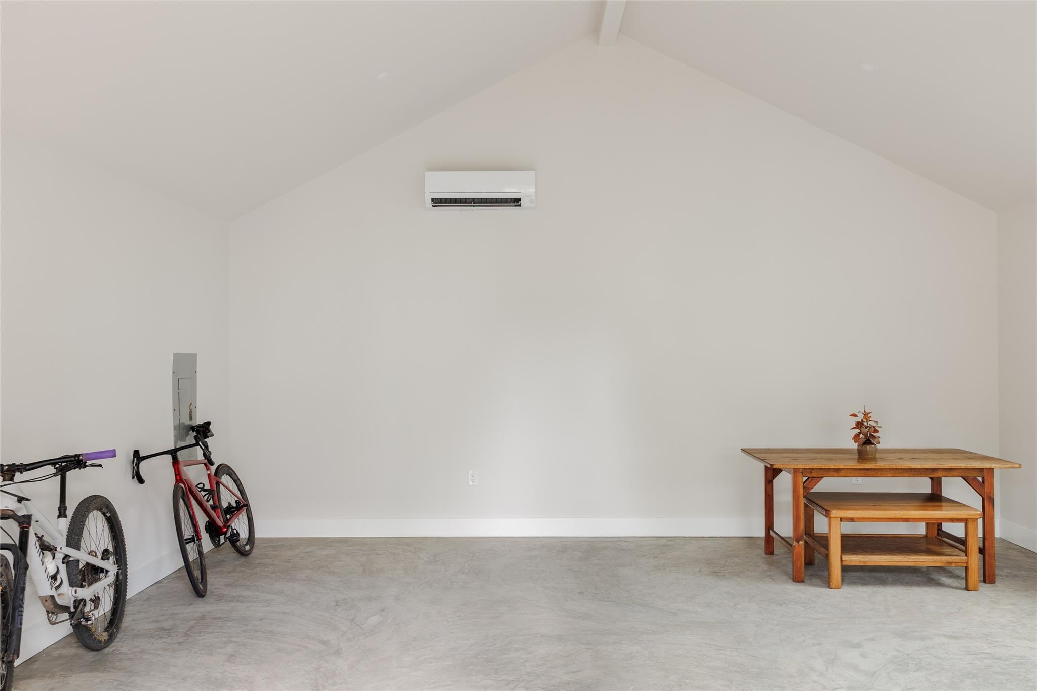 829 Gullett St, Austin, TX 78702