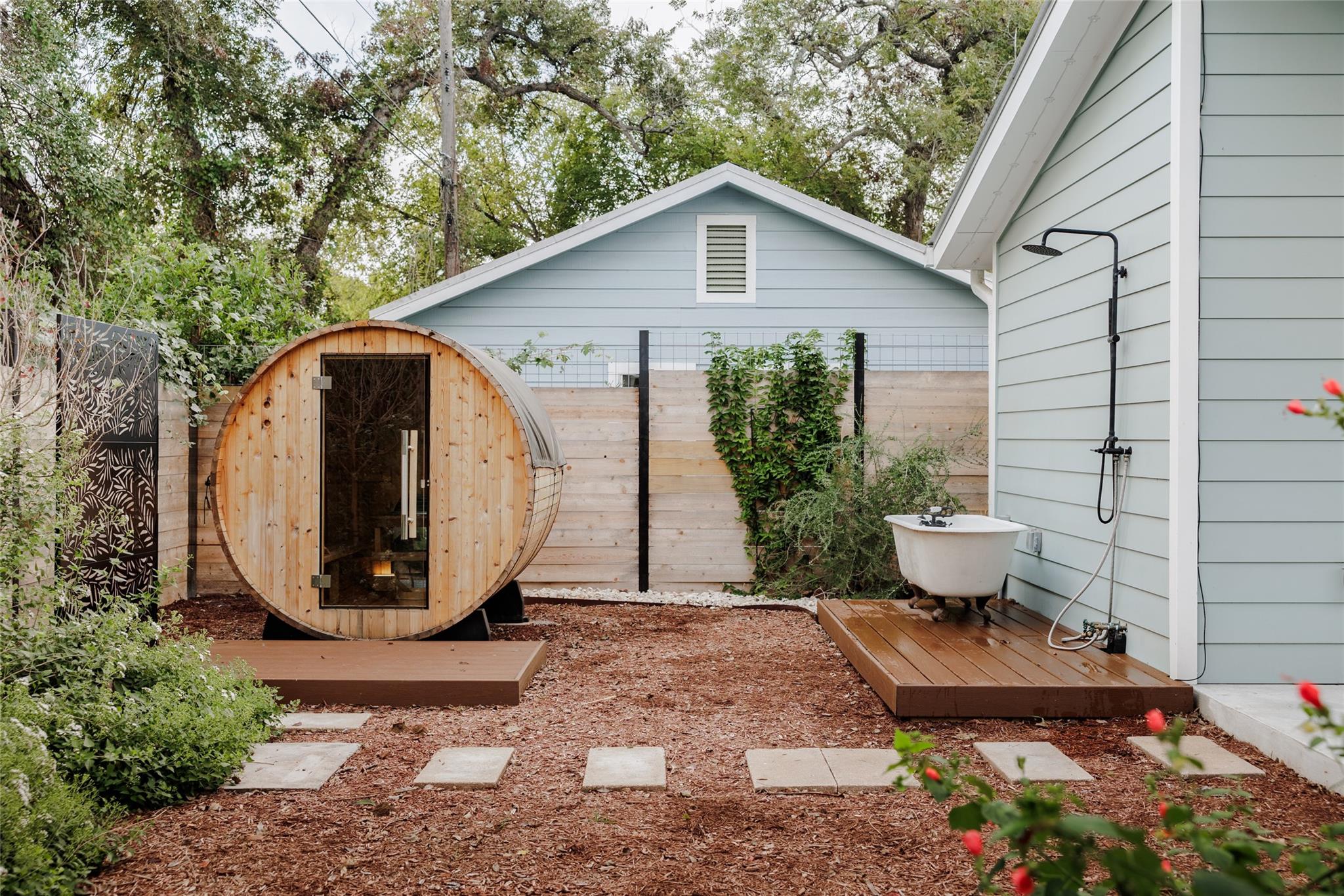 829 Gullett St, Austin, TX 78702