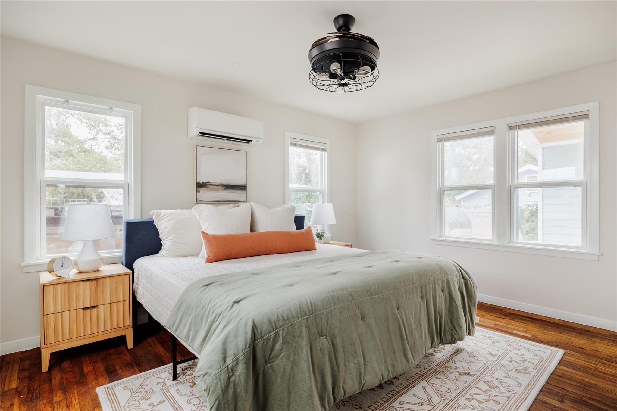 829 Gullett St, Austin, TX 78702