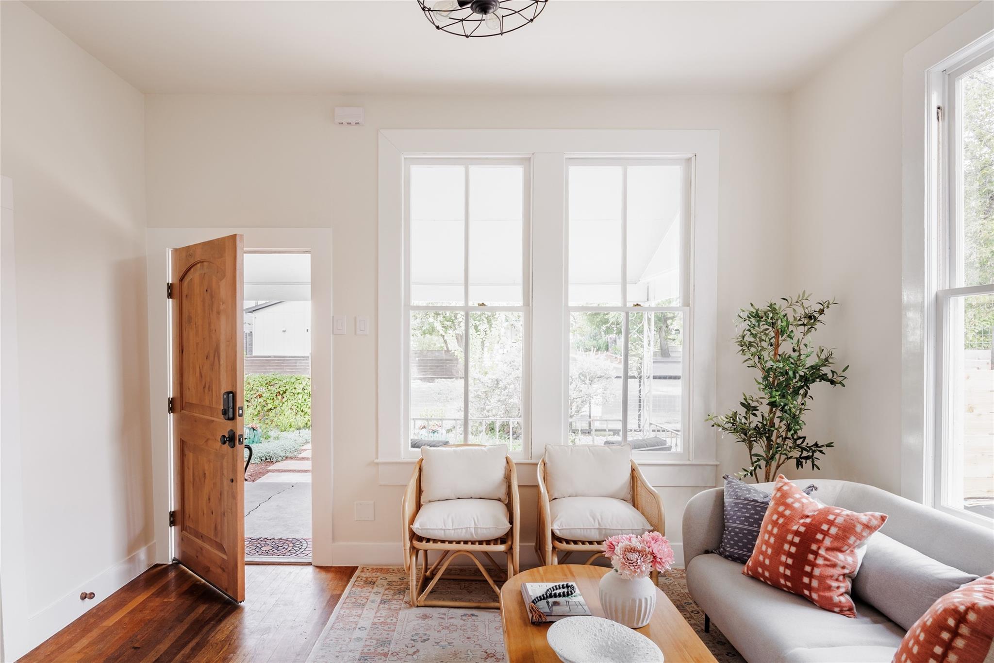 829 Gullett St, Austin, TX 78702