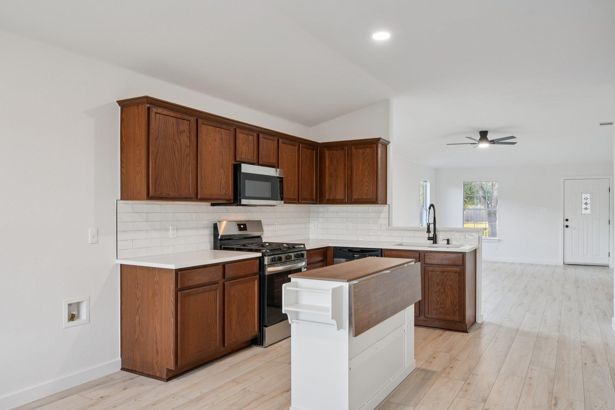 17921 Basketflower Bnd, Elgin, TX 78621