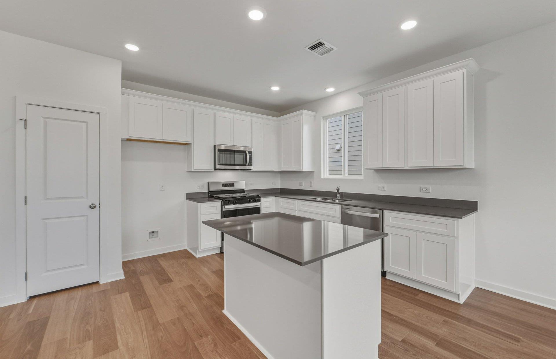 808 Cardenas St, San Marcos, TX 78666