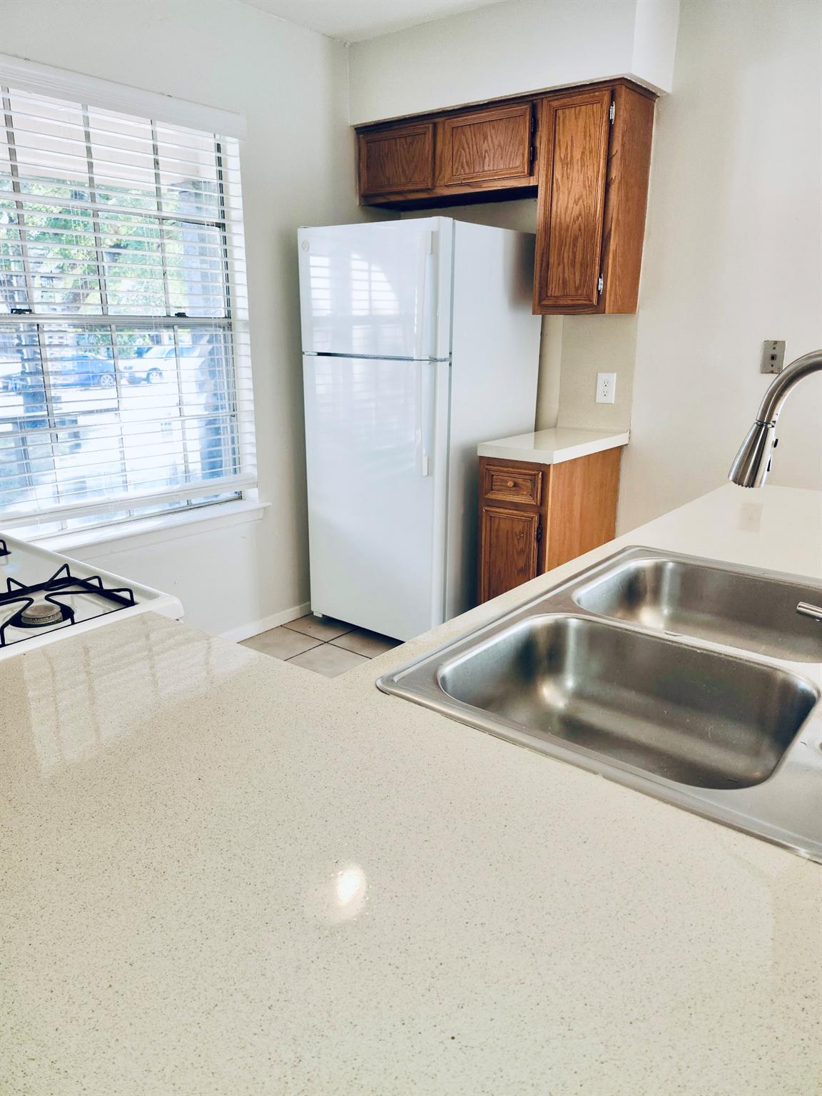 1922 Nicole Cir # B, Round Rock, TX 78664