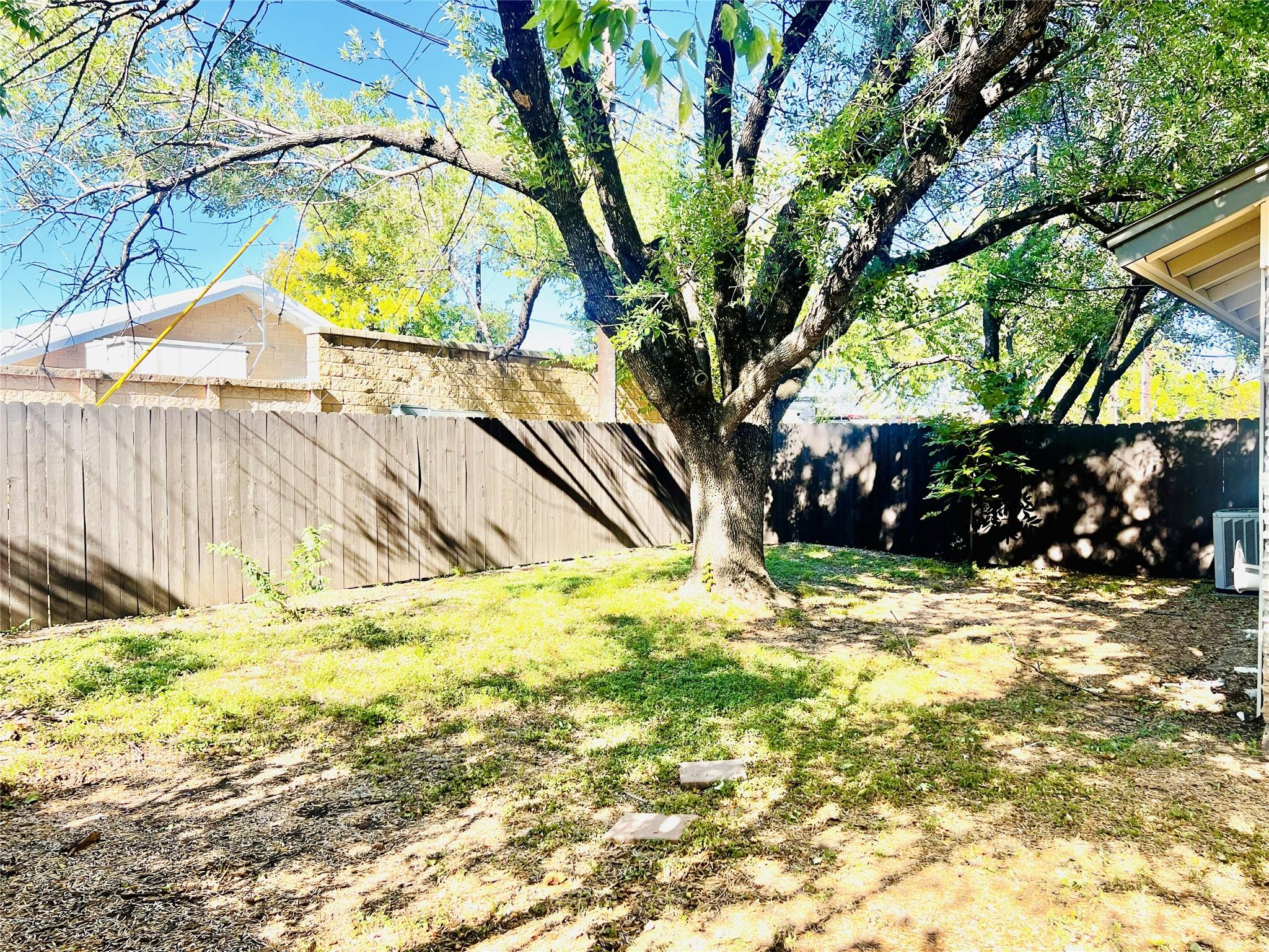 1922 Nicole Cir # B, Round Rock, TX 78664