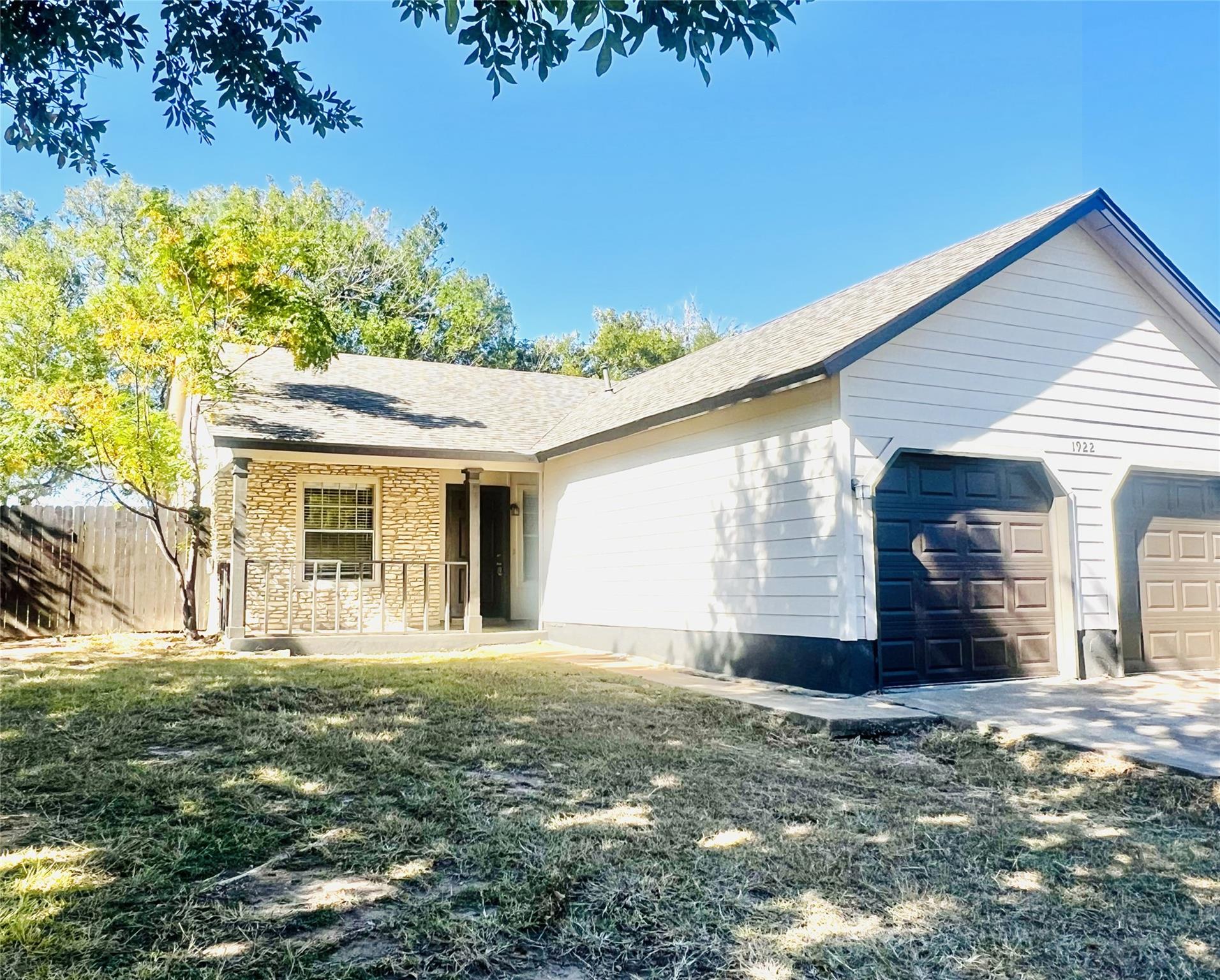 1922 Nicole Cir # B, Round Rock, TX 78664