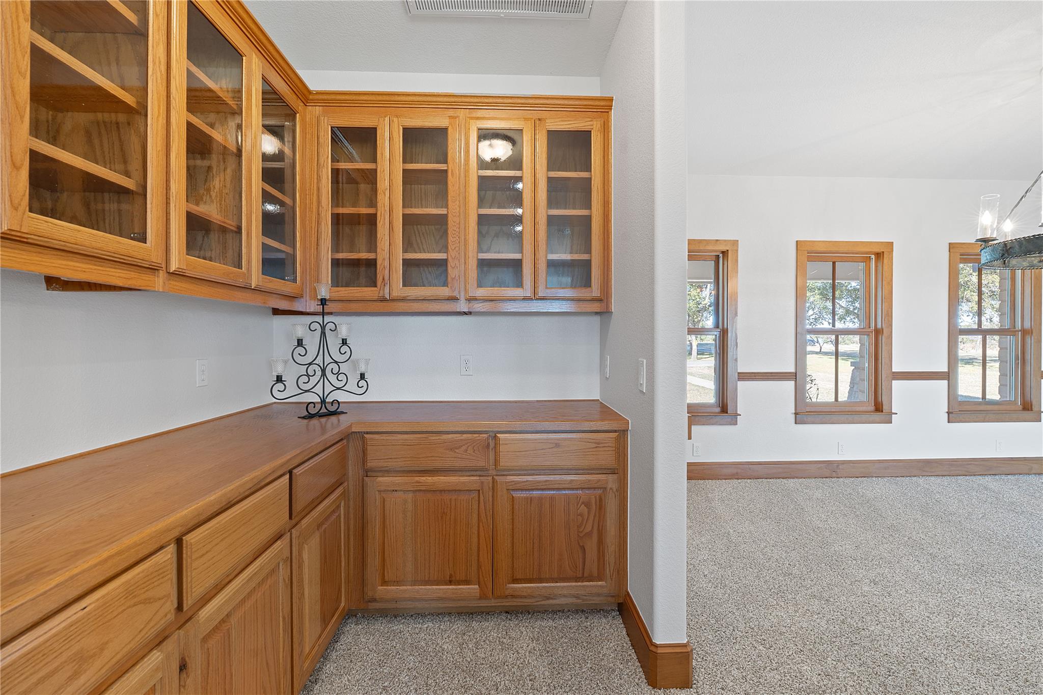 400 County Road 483, Taylor, TX 76574