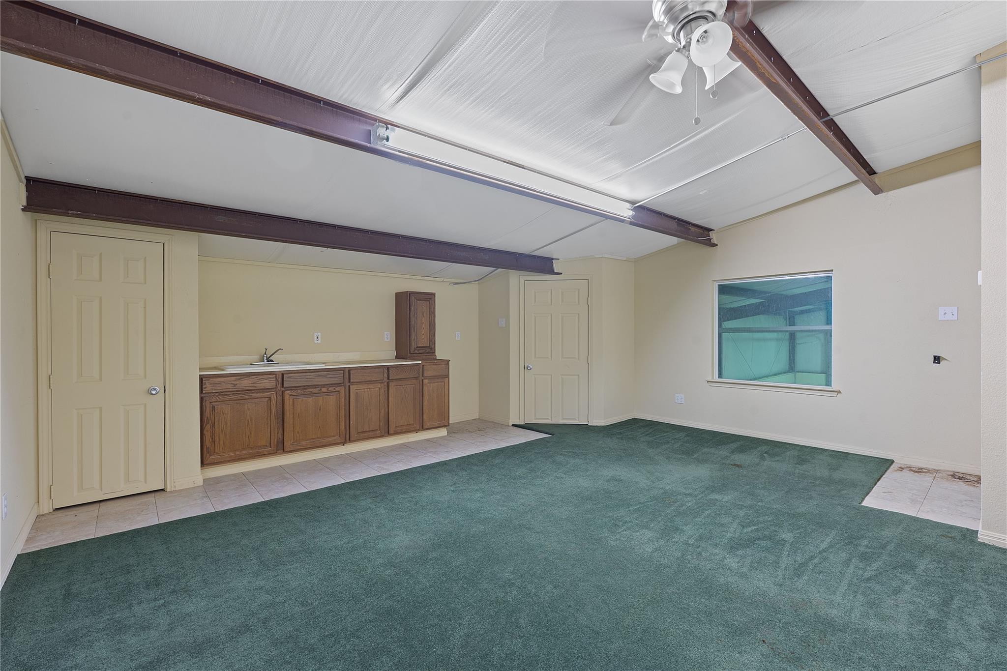 400 County Road 483, Taylor, TX 76574