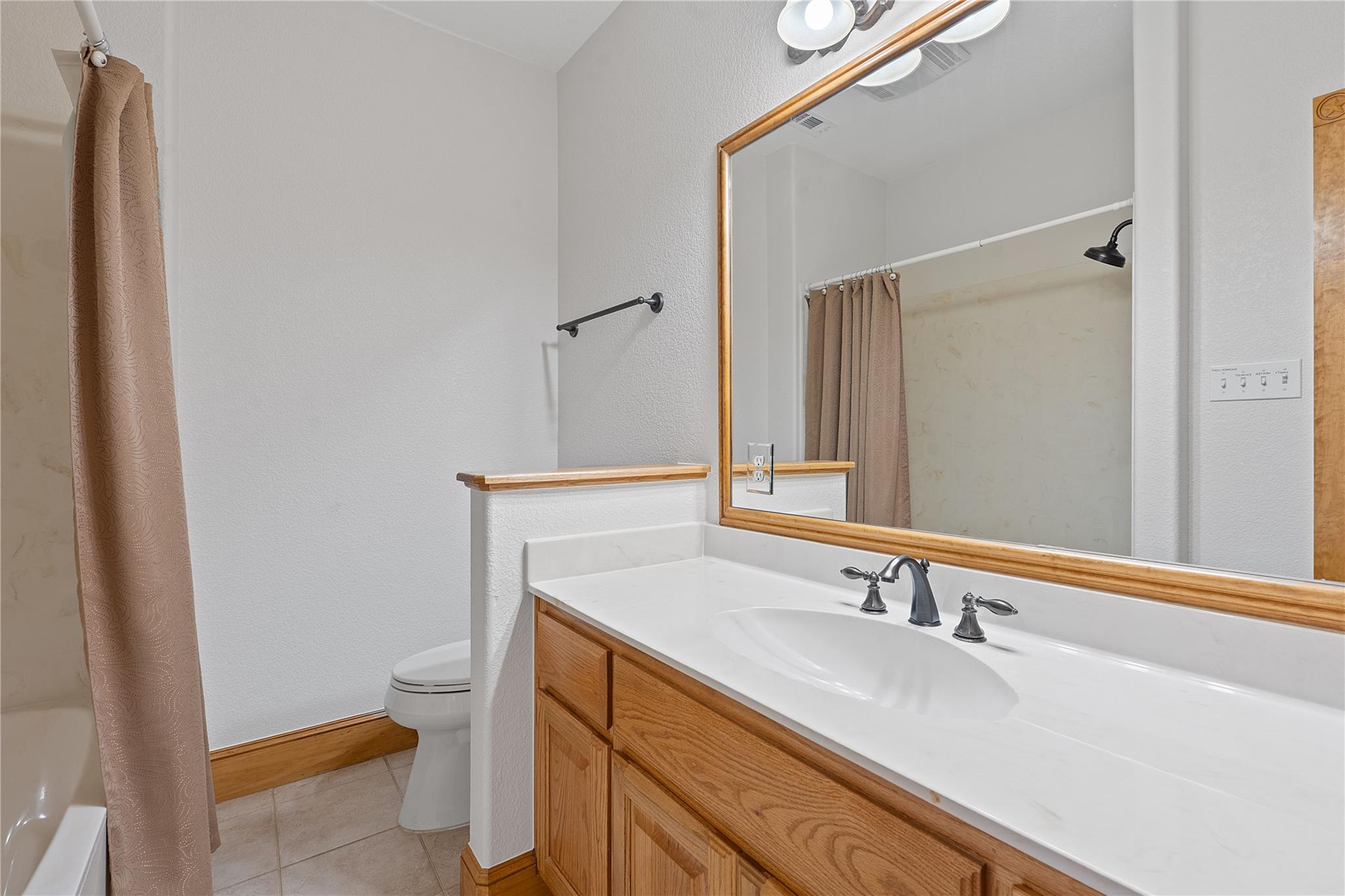 400 County Road 483, Taylor, TX 76574