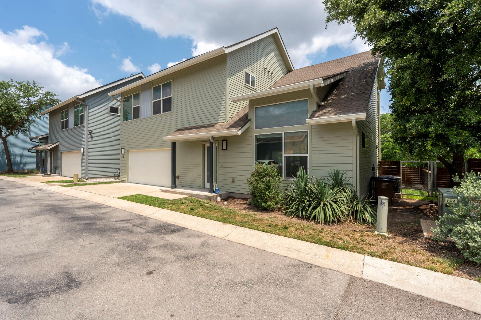 301 W STASSNEY Ln, Austin, TX 78745