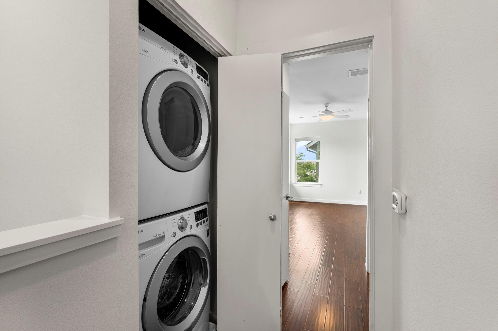 301 W STASSNEY Ln, Austin, TX 78745