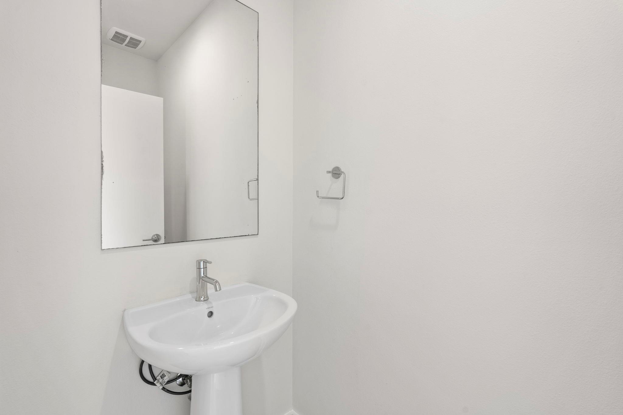 301 W STASSNEY Ln, Austin, TX 78745