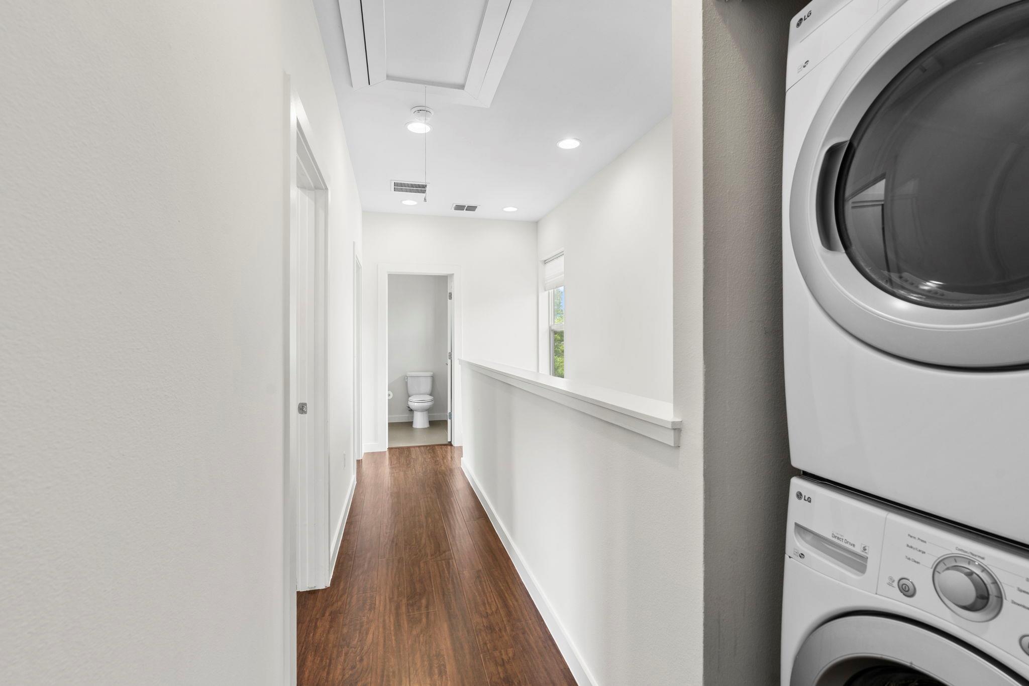 301 W STASSNEY Ln, Austin, TX 78745