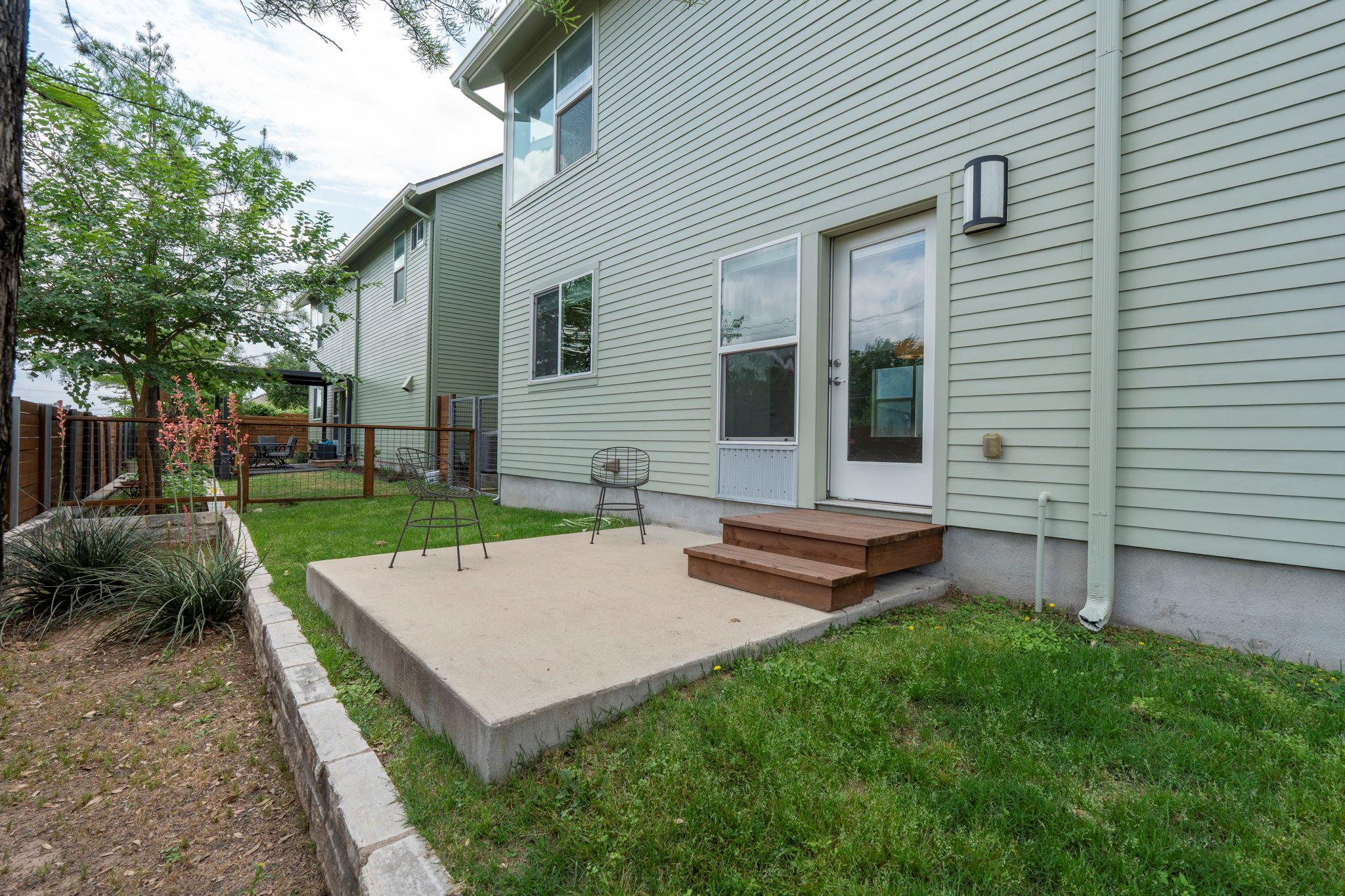 301 W STASSNEY Ln, Austin, TX 78745