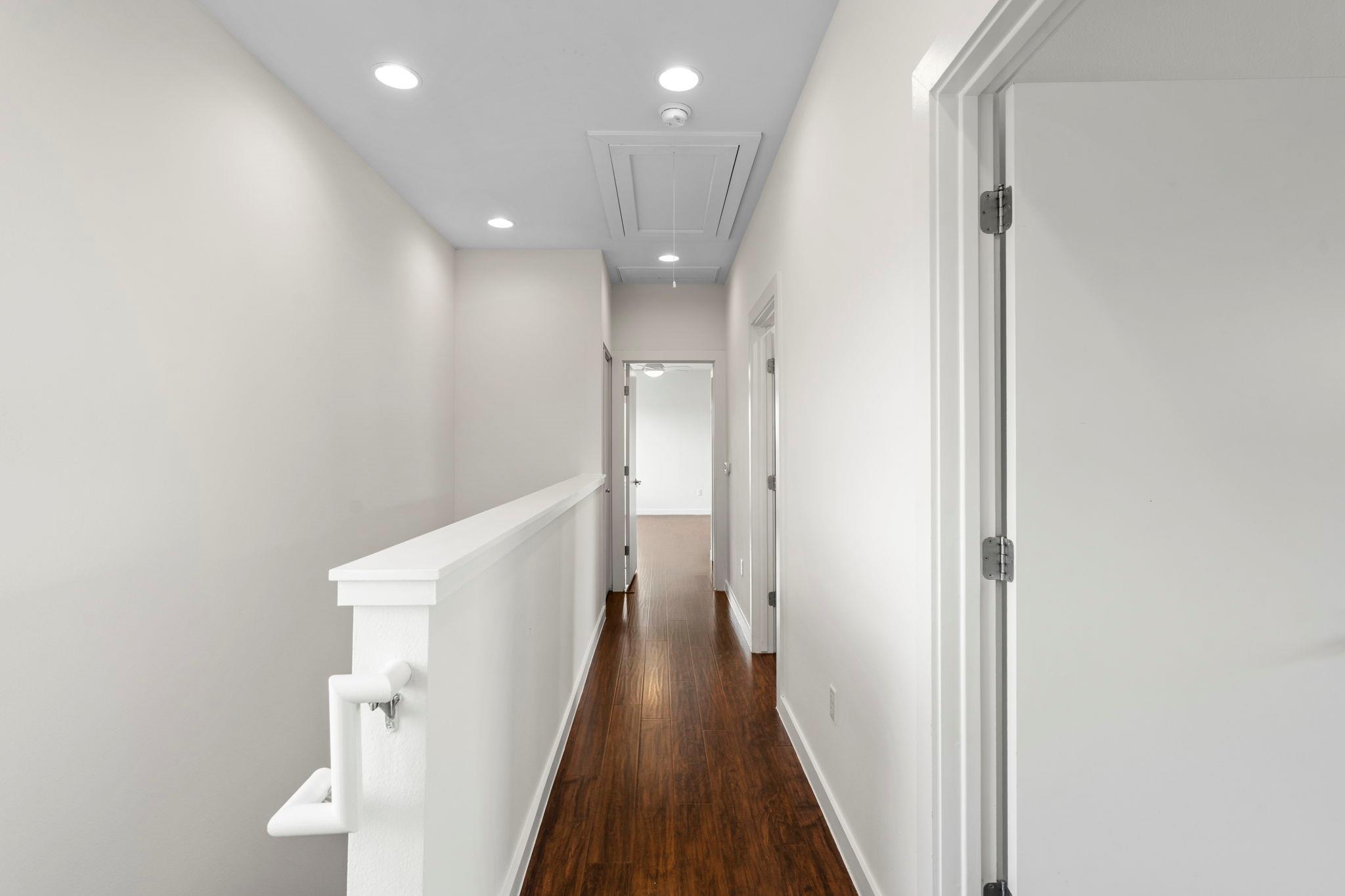 301 W STASSNEY Ln, Austin, TX 78745