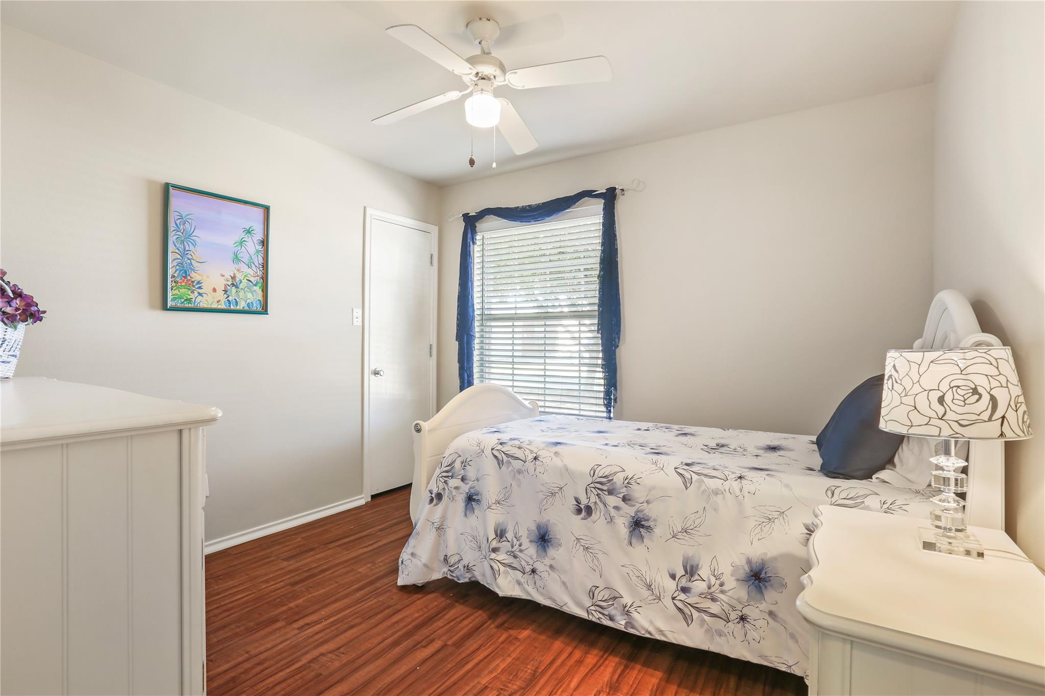 906 Brook Meadow Cv, Georgetown, TX 78626