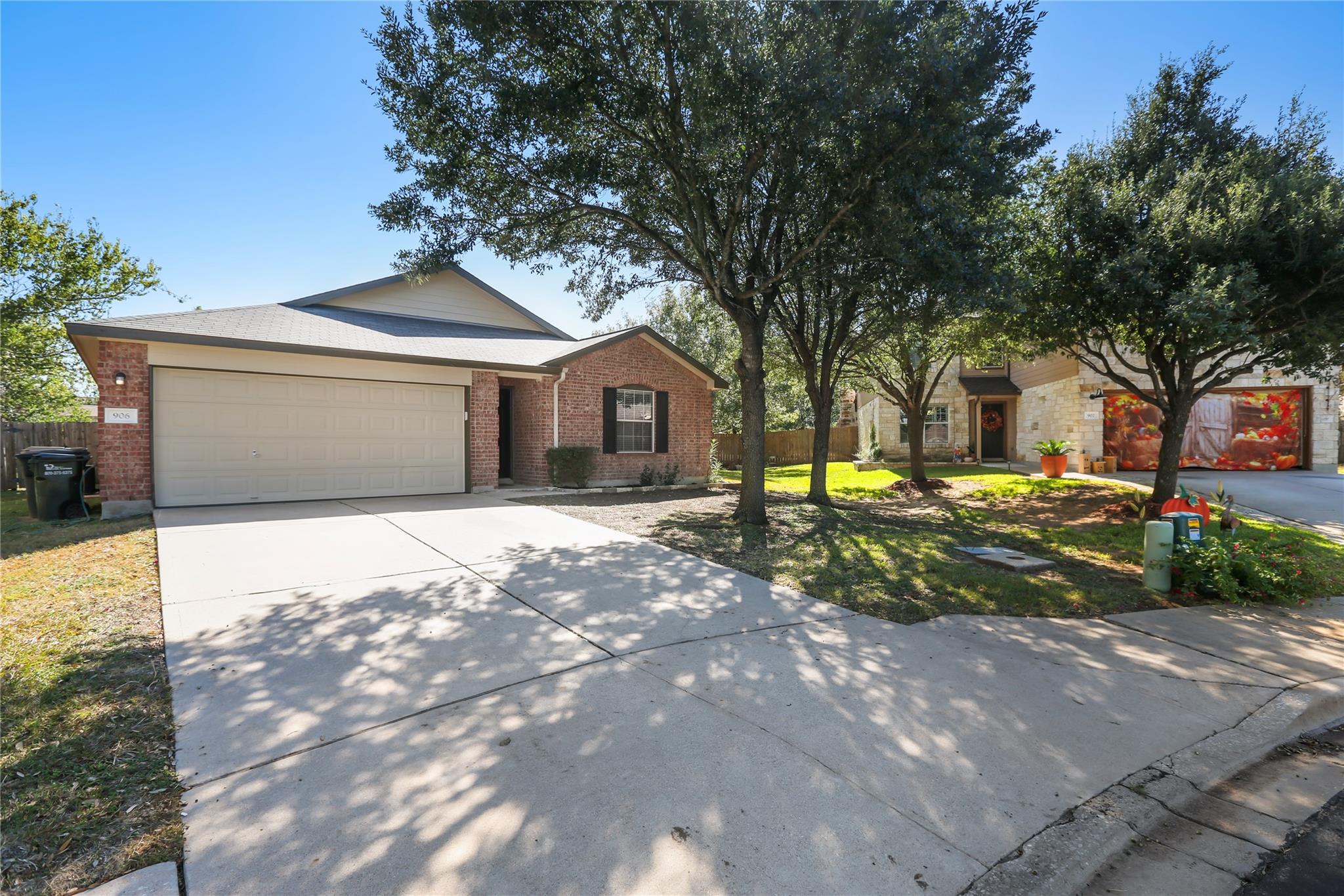 906 Brook Meadow Cv, Georgetown, TX 78626