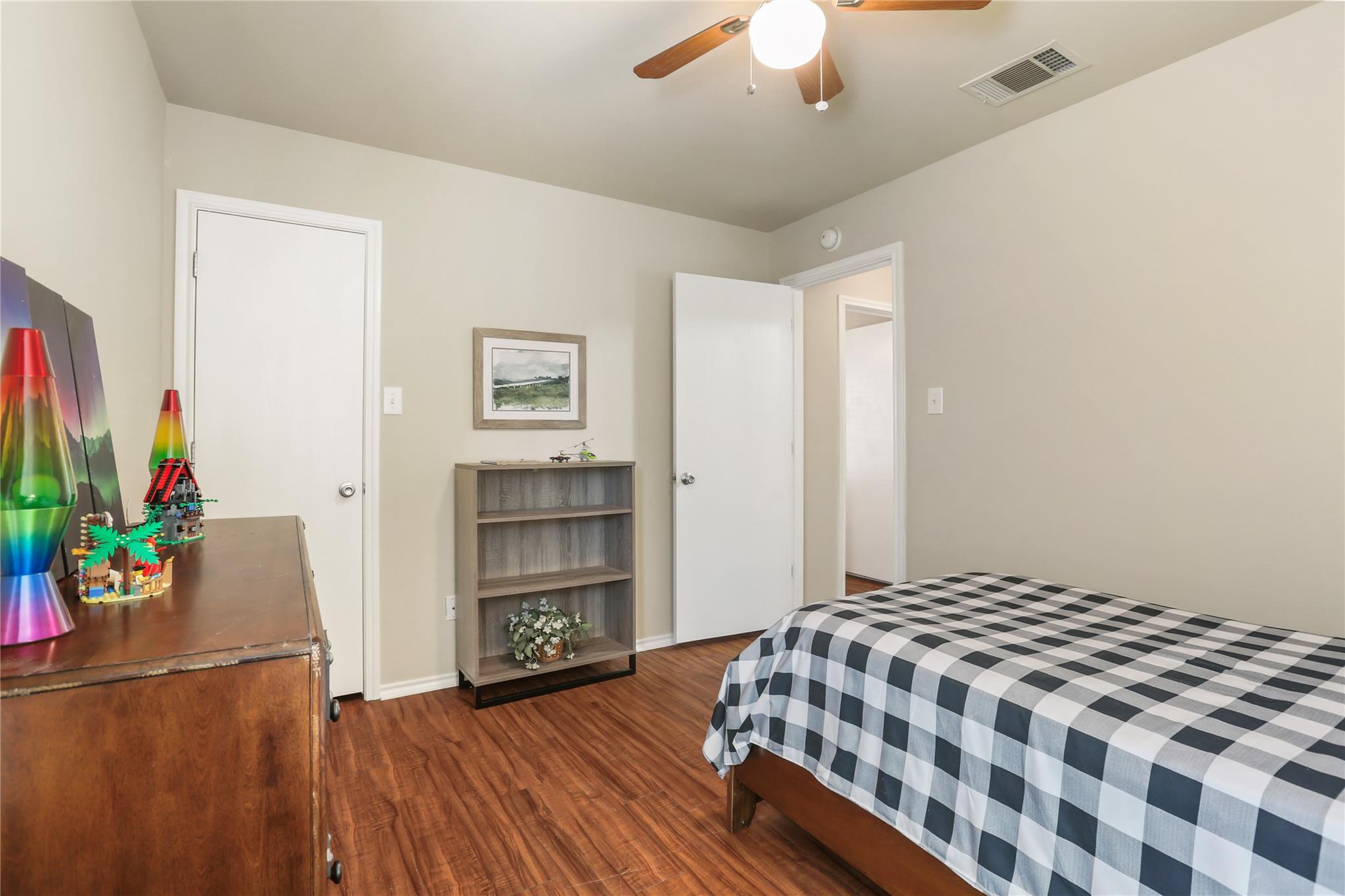 906 Brook Meadow Cv, Georgetown, TX 78626