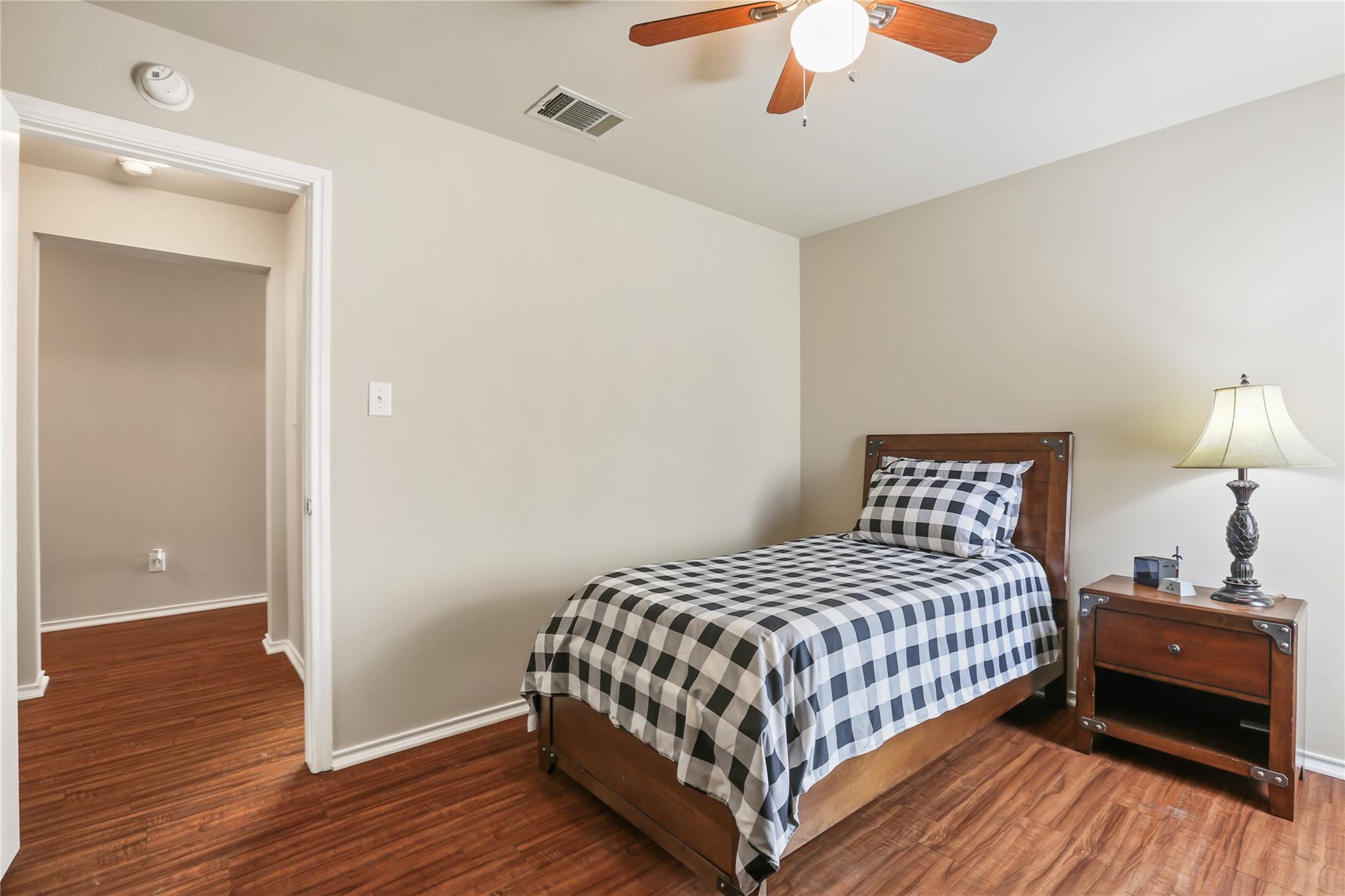 906 Brook Meadow Cv, Georgetown, TX 78626