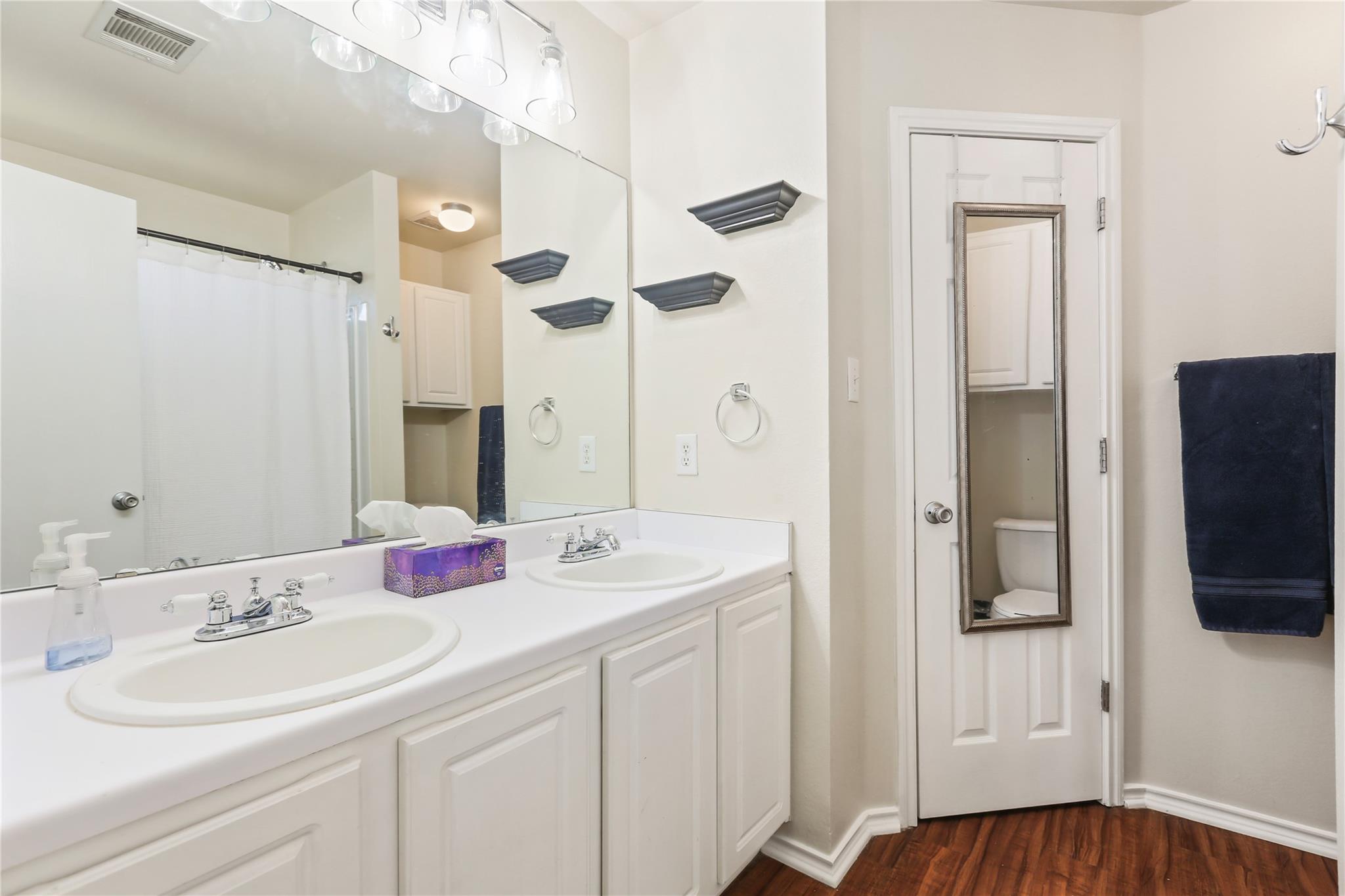 906 Brook Meadow Cv, Georgetown, TX 78626