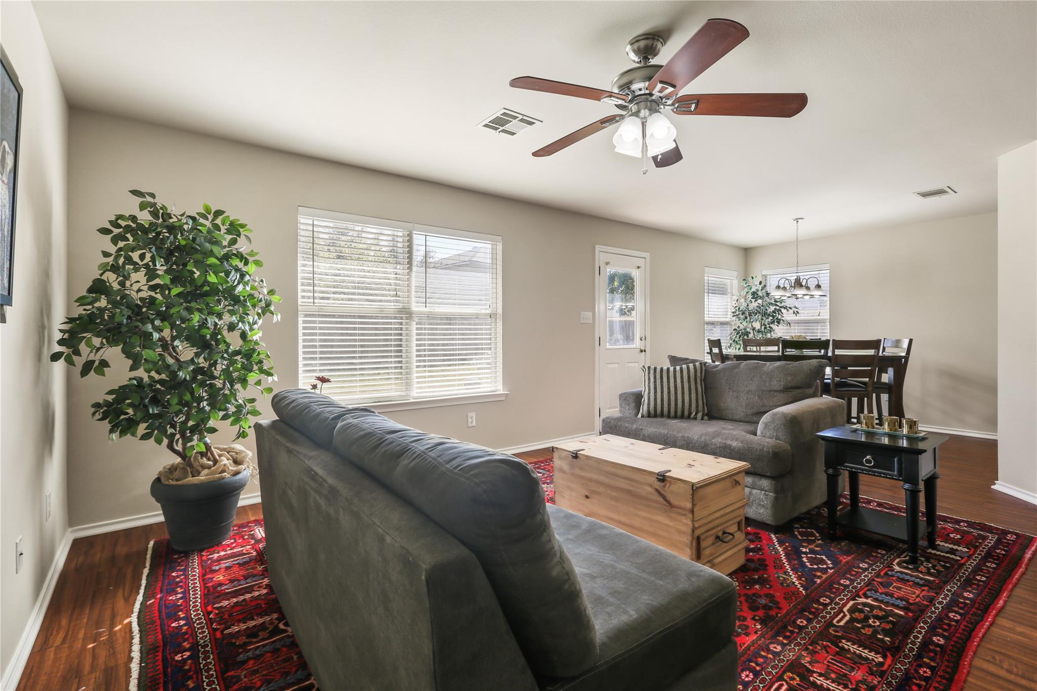 906 Brook Meadow Cv, Georgetown, TX 78626