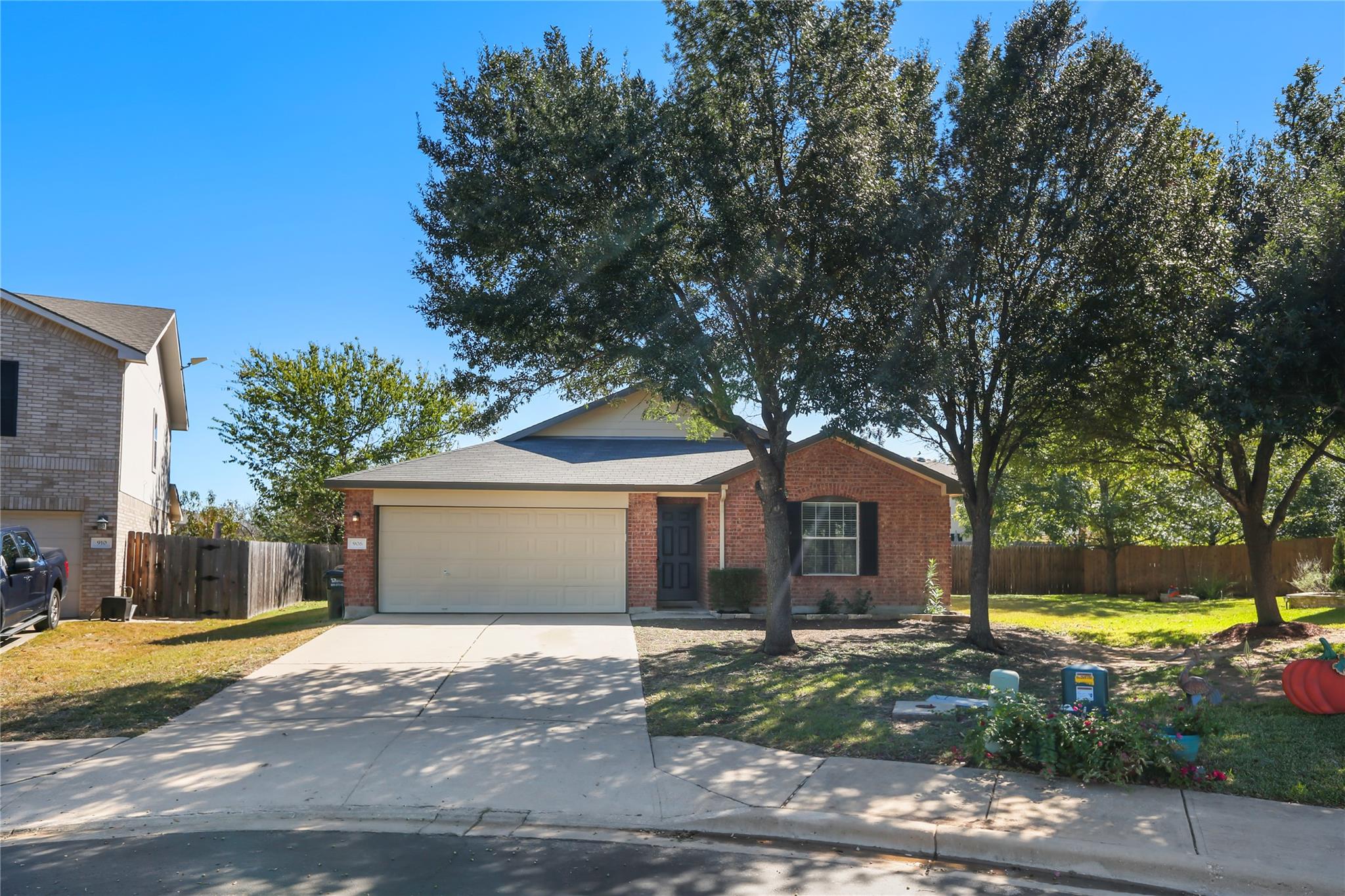 906 Brook Meadow Cv, Georgetown, TX 78626