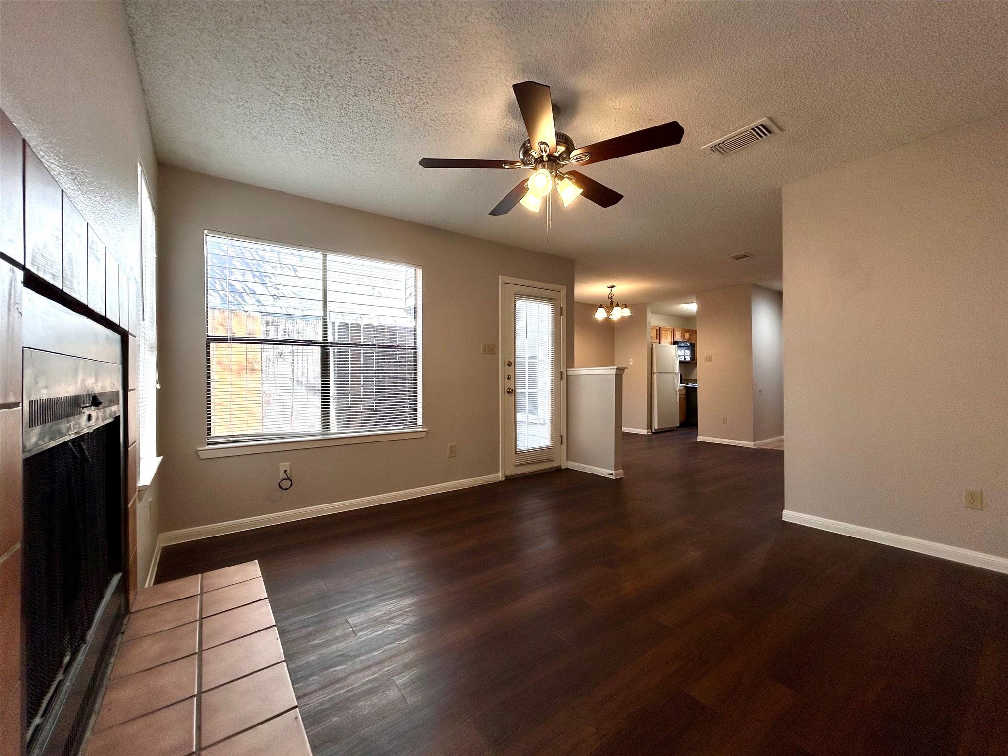 8906 Schick Rd # B, Austin, TX 78729