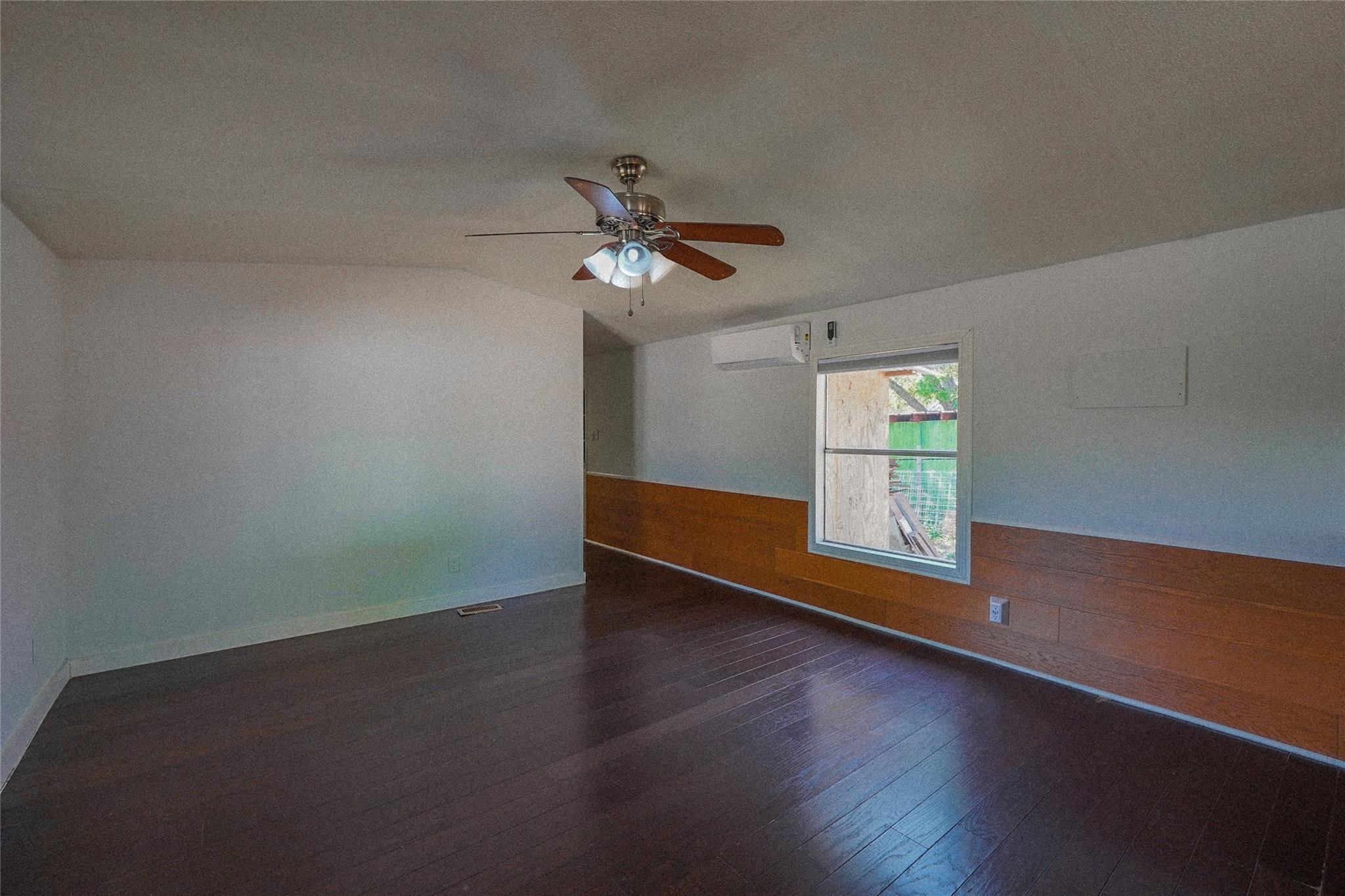 155 5th St, Maxwell, TX 78656