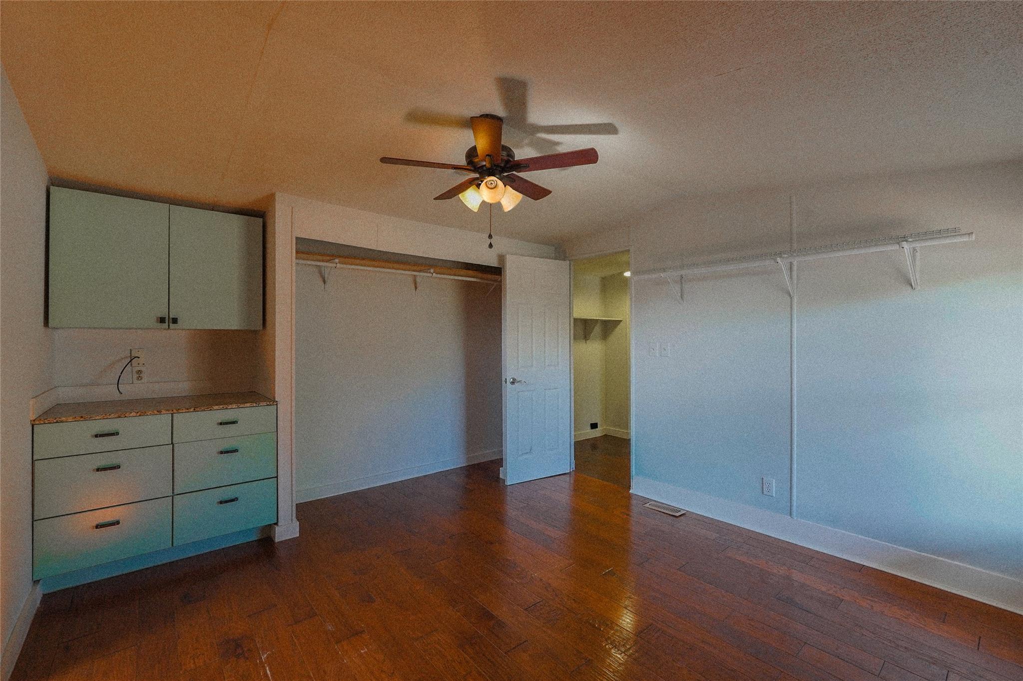 155 5th St, Maxwell, TX 78656