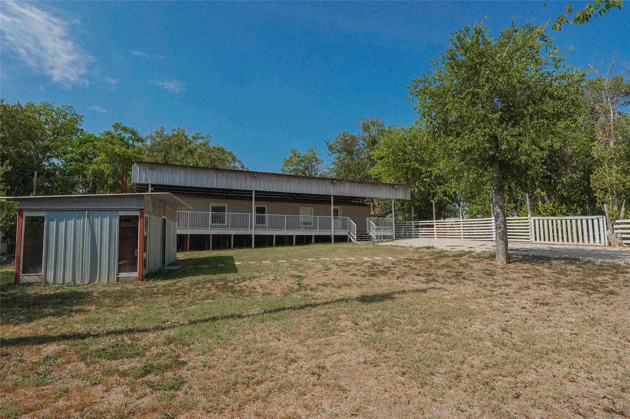 155 5th St, Maxwell, TX 78656