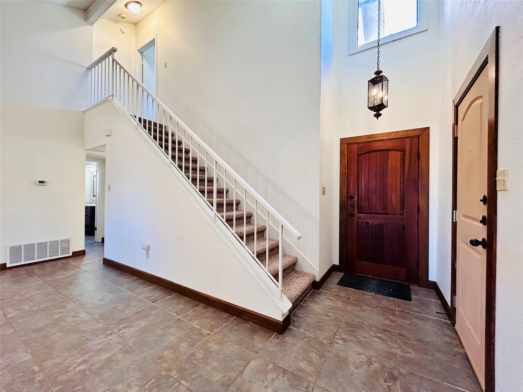 11300 MAIDENSTONE Dr, Austin, TX 78759