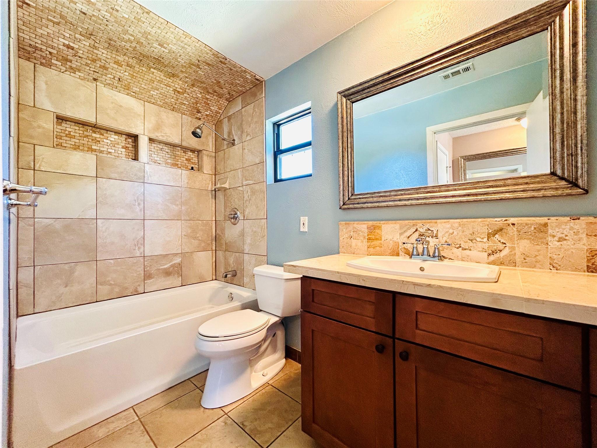 11300 MAIDENSTONE Dr, Austin, TX 78759