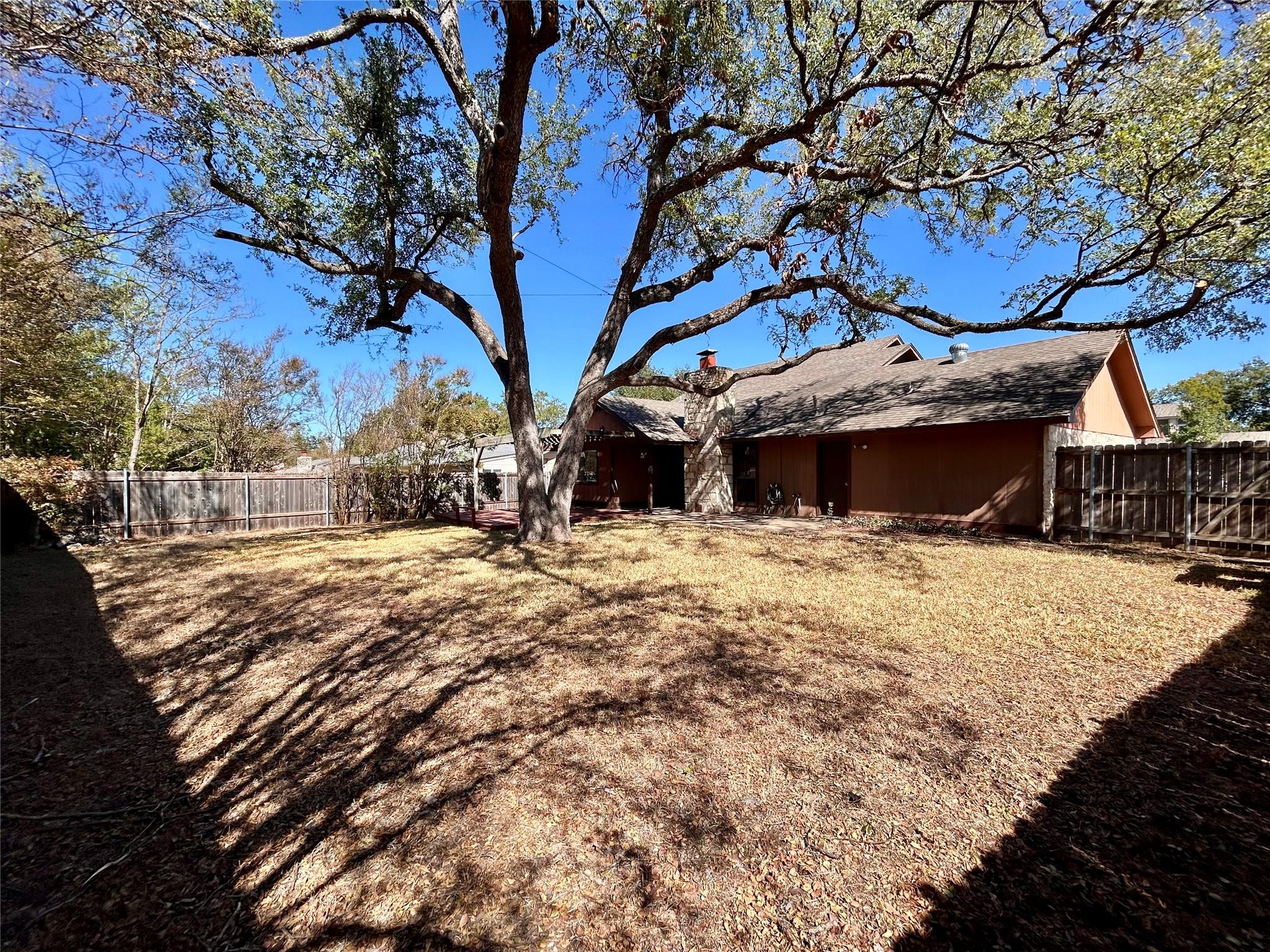 11300 MAIDENSTONE Dr, Austin, TX 78759