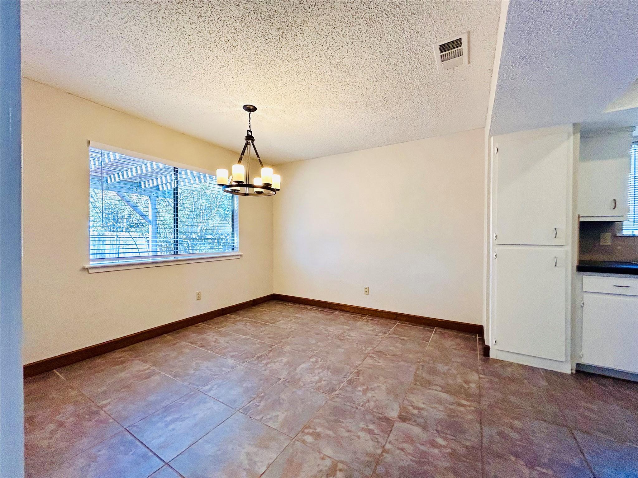 11300 MAIDENSTONE Dr, Austin, TX 78759