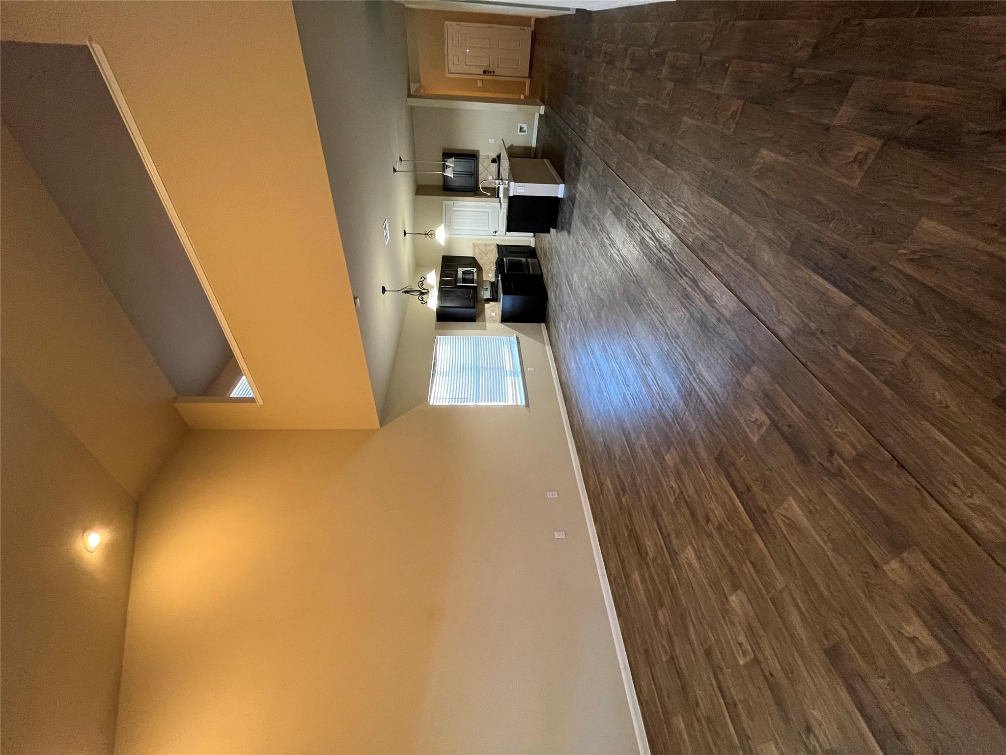 501 Cibolo Creek Dr, Kyle, TX 78640