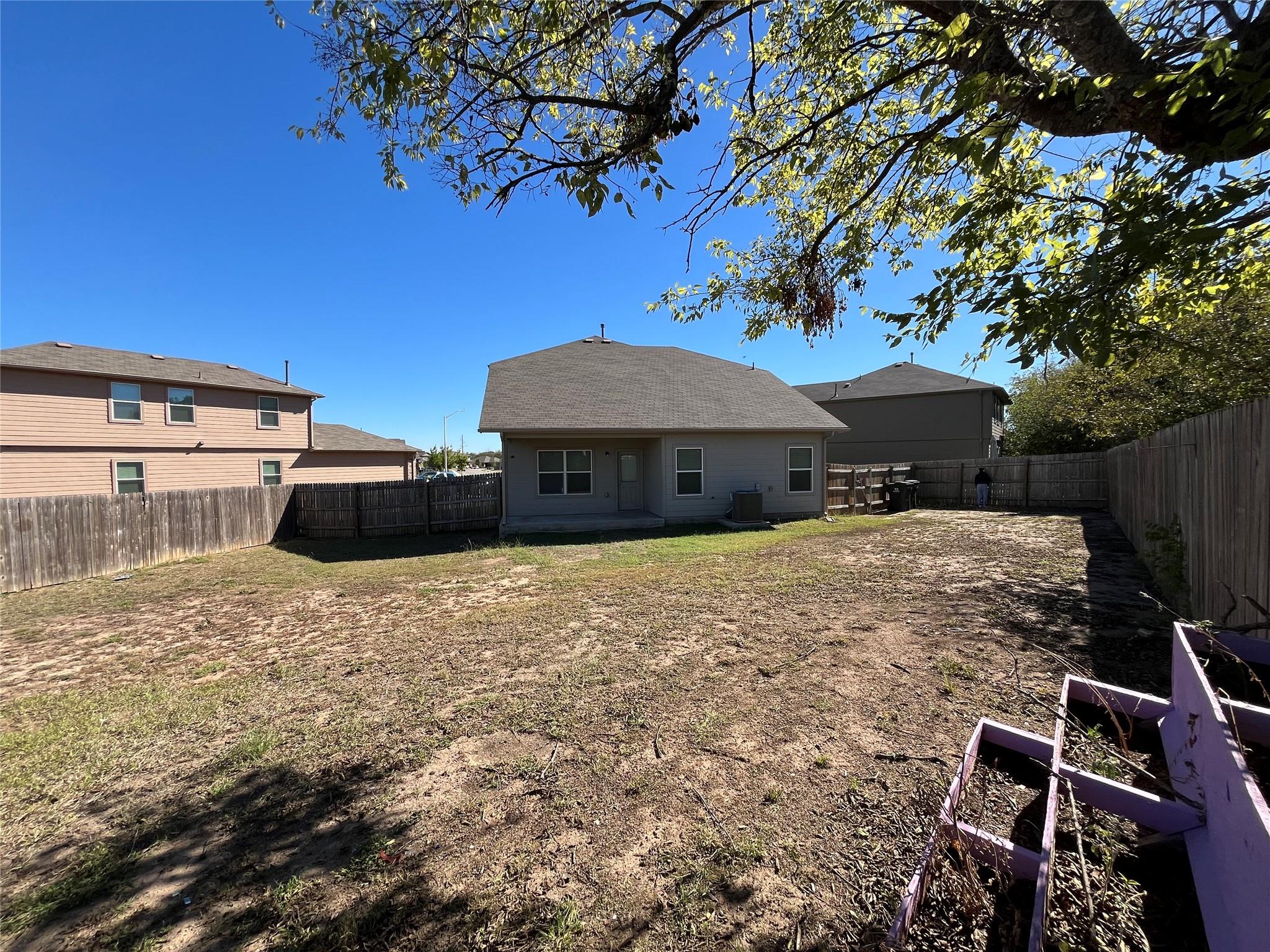 501 Cibolo Creek Dr, Kyle, TX 78640
