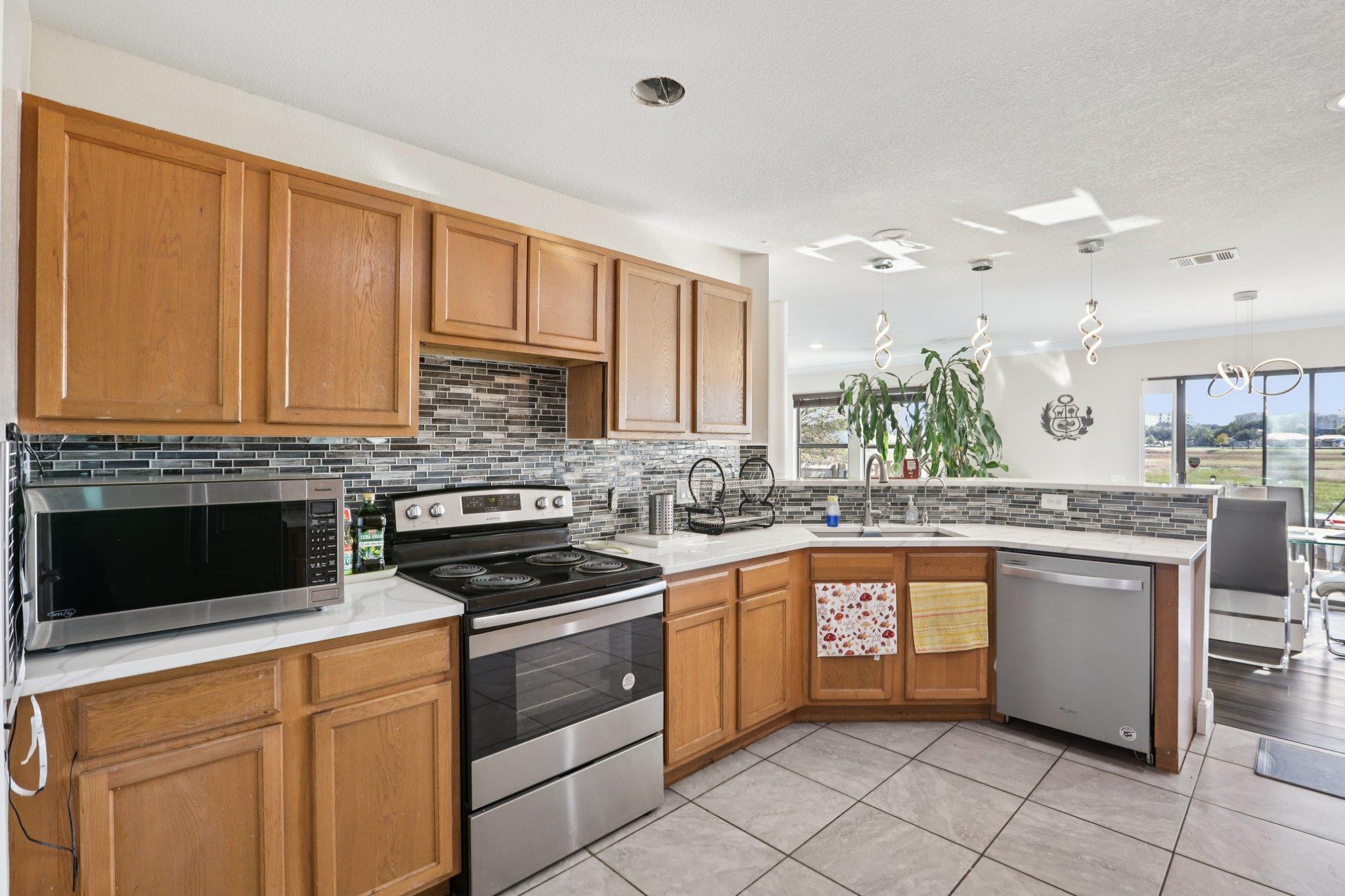 6605 Quinton Dr, Austin, TX 78747