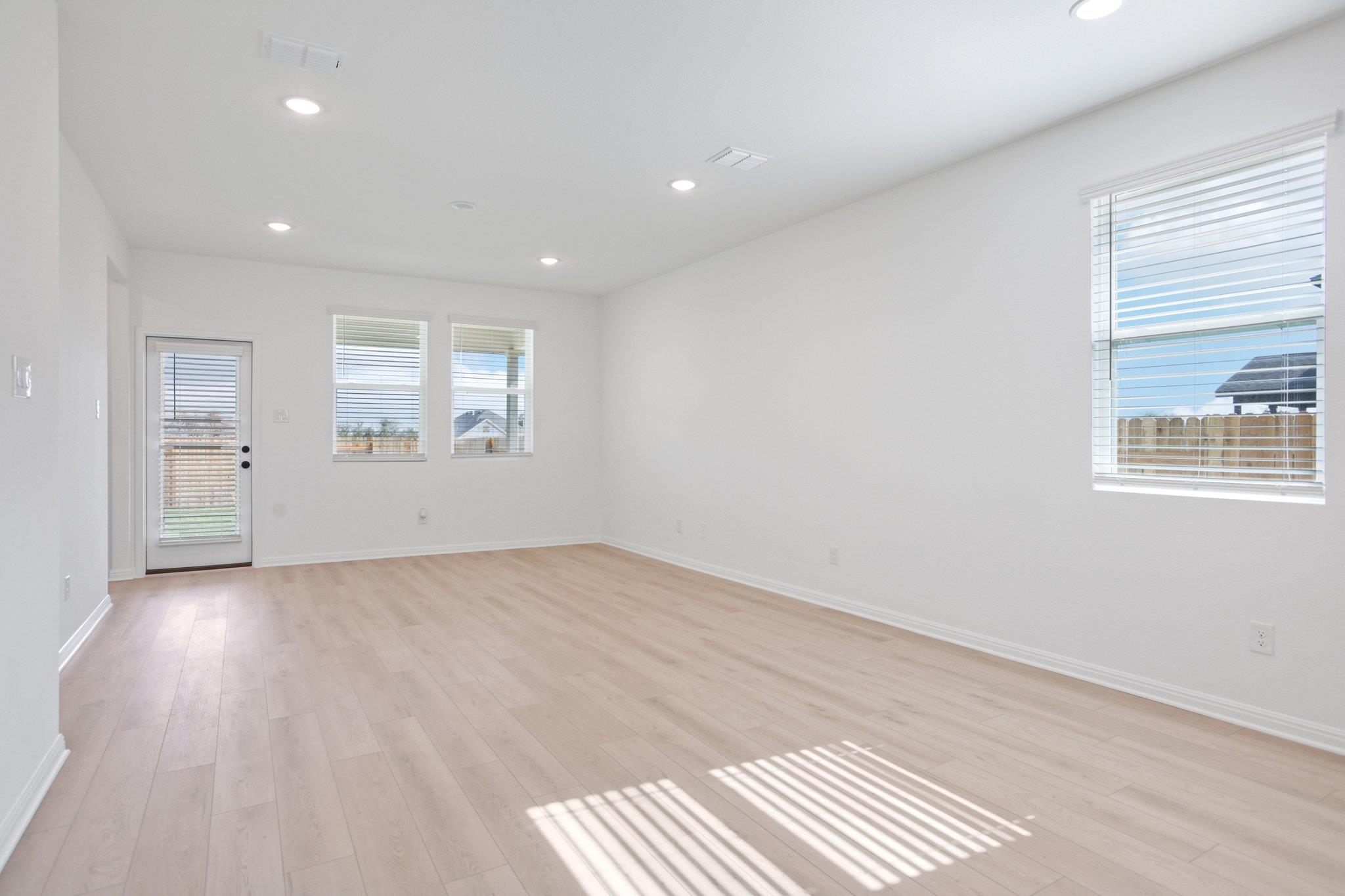 112 Jans Way, Georgetown, TX 78626