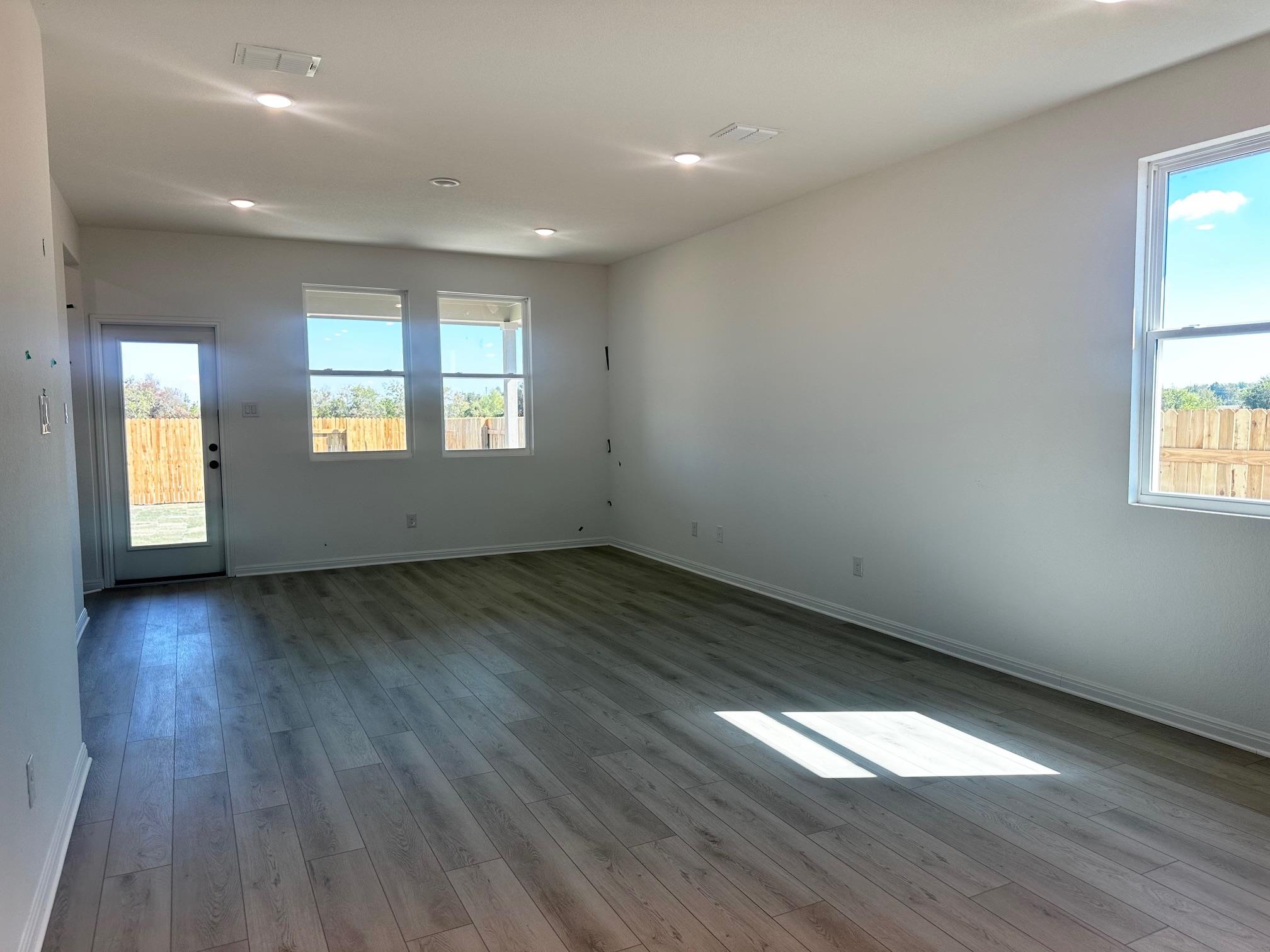 112 Jans Way, Georgetown, TX 78626