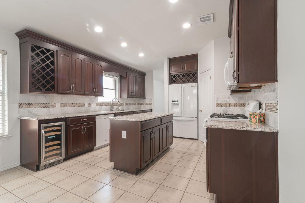 7914 Luling Ln, Austin, TX 78729