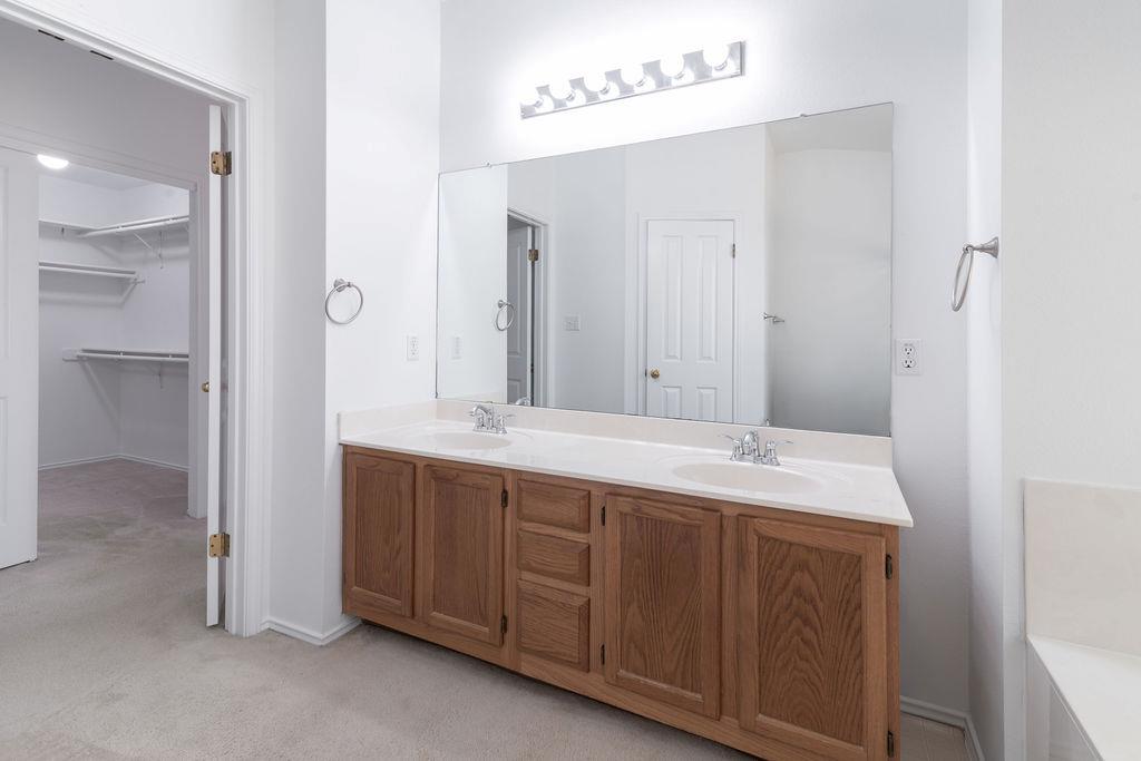 7914 Luling Ln, Austin, TX 78729