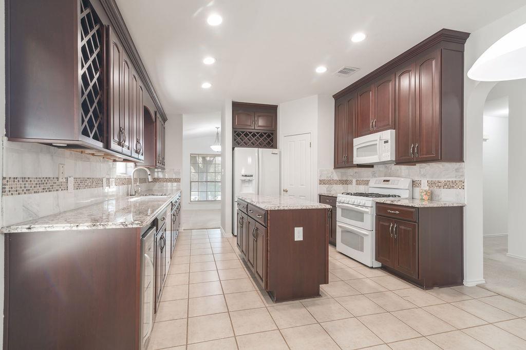 7914 Luling Ln, Austin, TX 78729