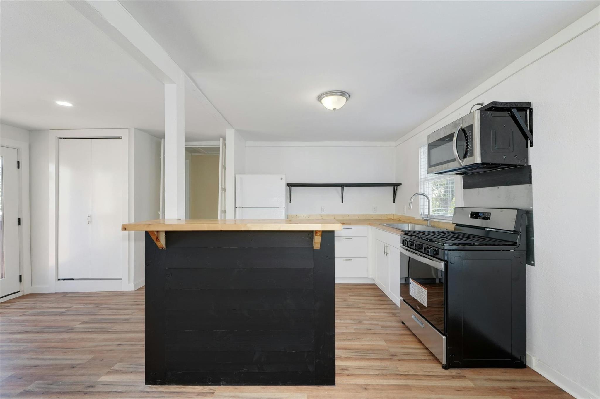 1401 Windsor Rd, Austin, TX 78703