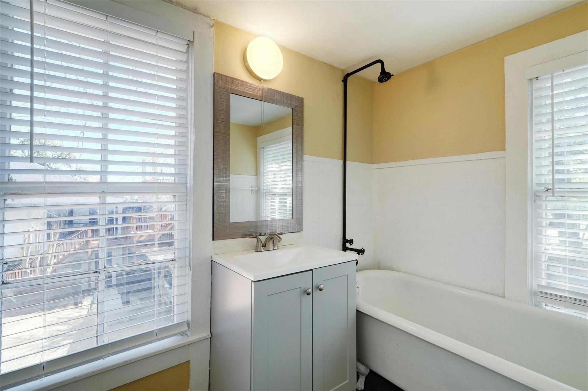 1401 Windsor Rd, Austin, TX 78703