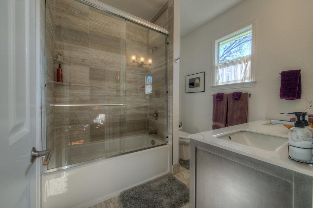 1501 Willow St # 1, Austin, TX 78702