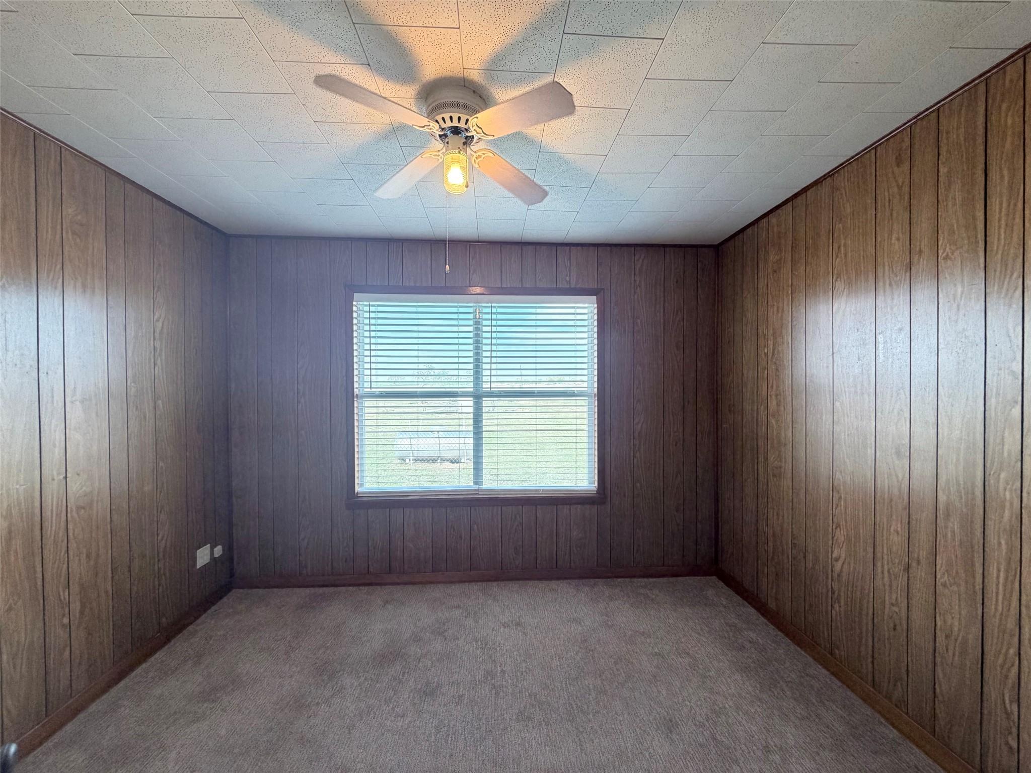 500 Greasy Bnd, Smithville, TX 78957