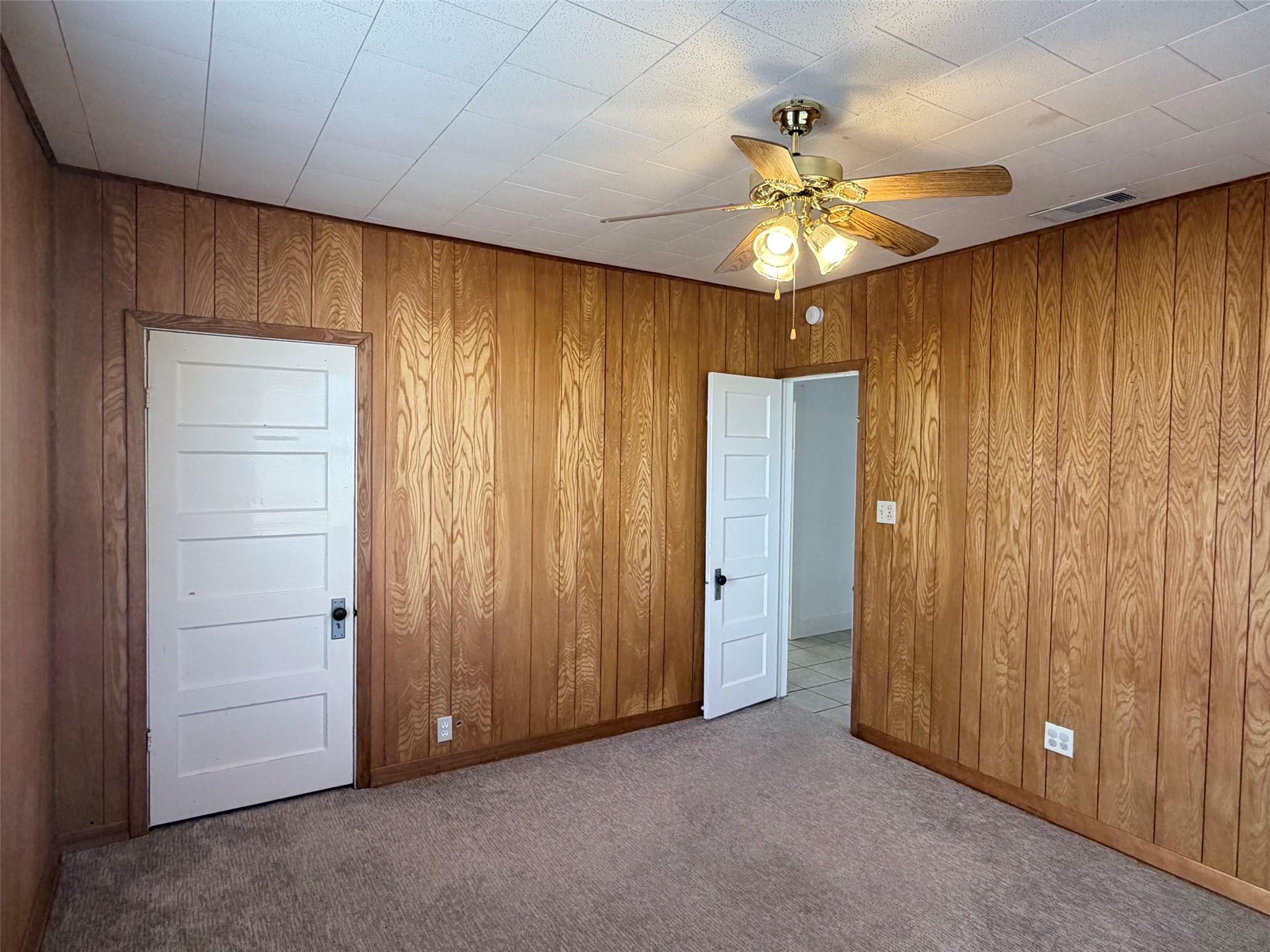 500 Greasy Bnd, Smithville, TX 78957